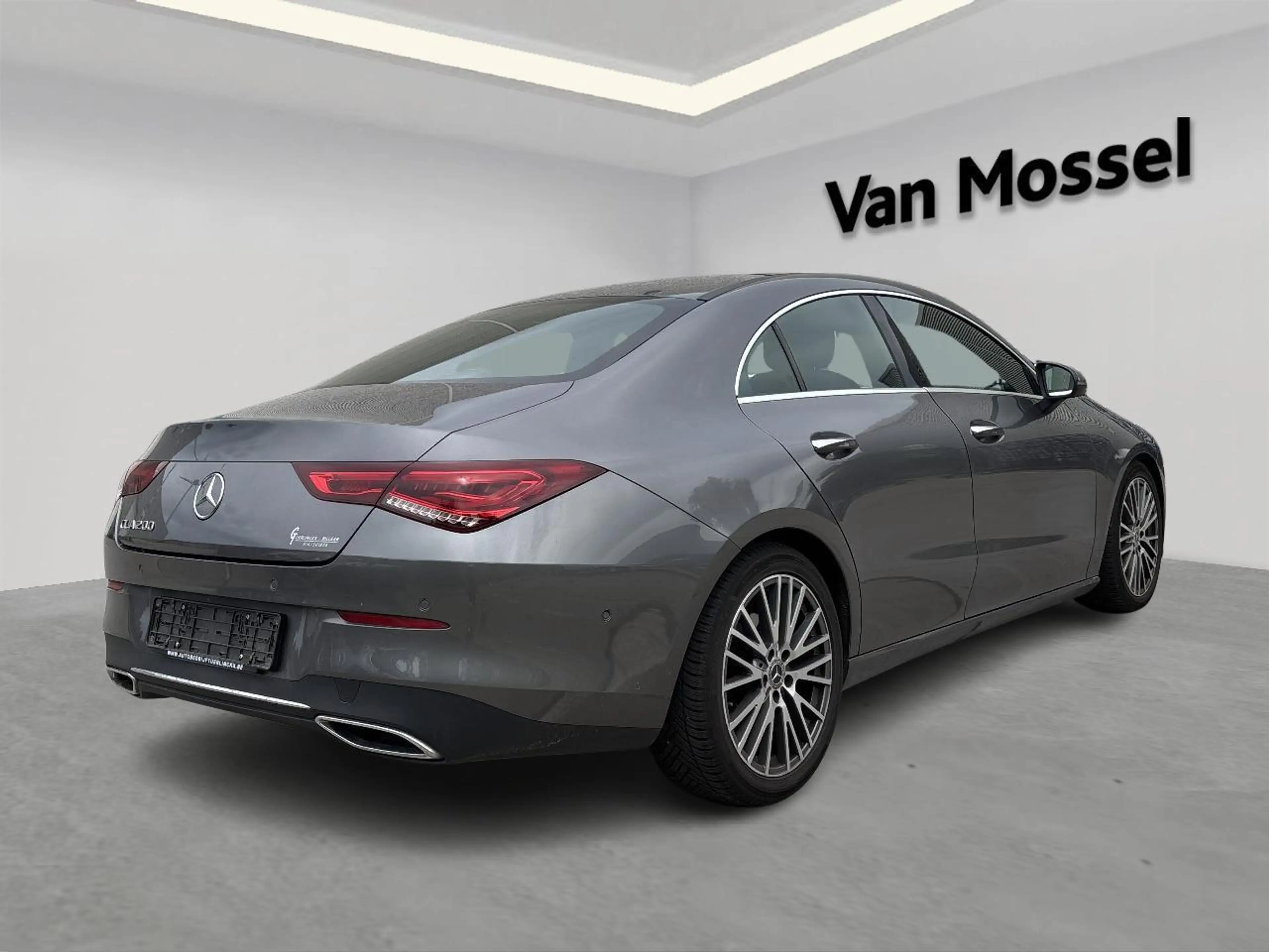 Mercedes-Benz CLA 200 Advantage — photo 4
