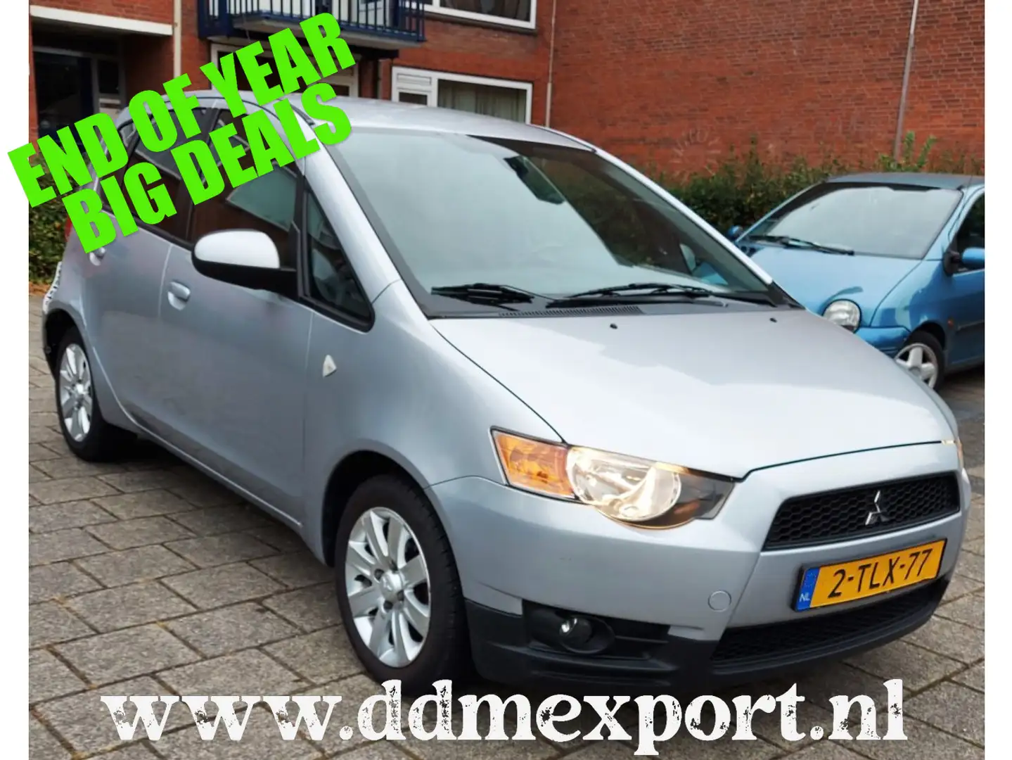 Mitsubishi Colt 1.3 Edition Two Schade maar rijdt schakelt perfect Grijs - 1