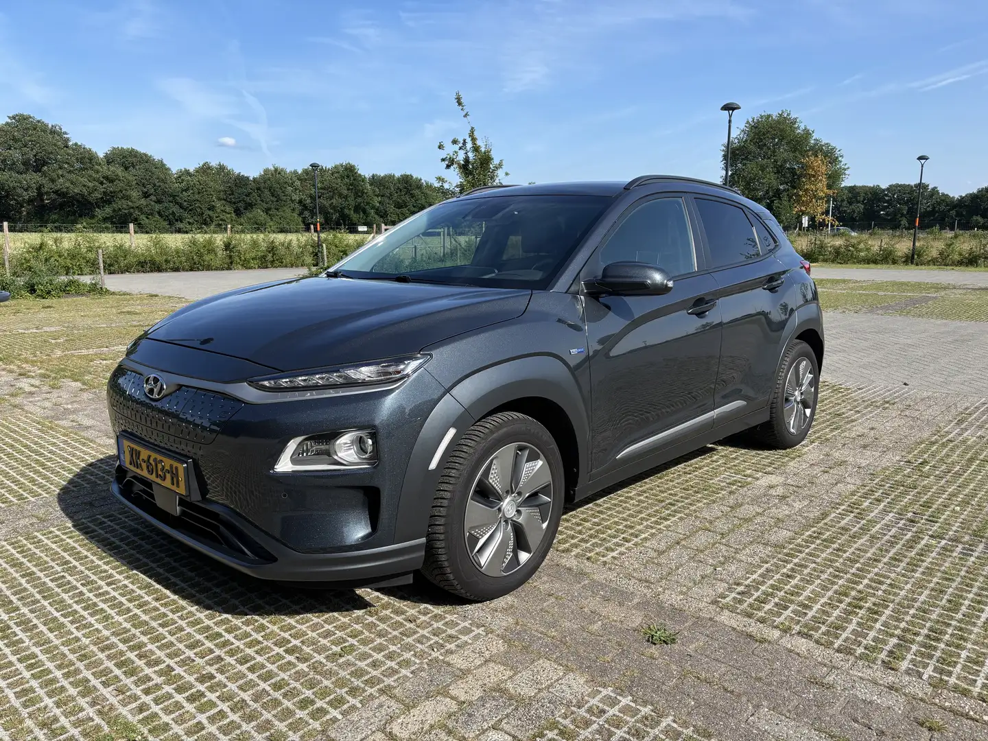 Hyundai KONA EV Premium 64 kWh Grijs - 1