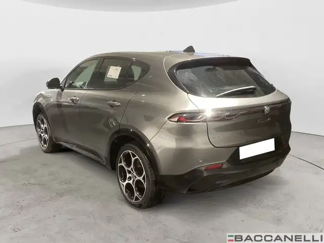 Alfa Romeo Tonale view 2
