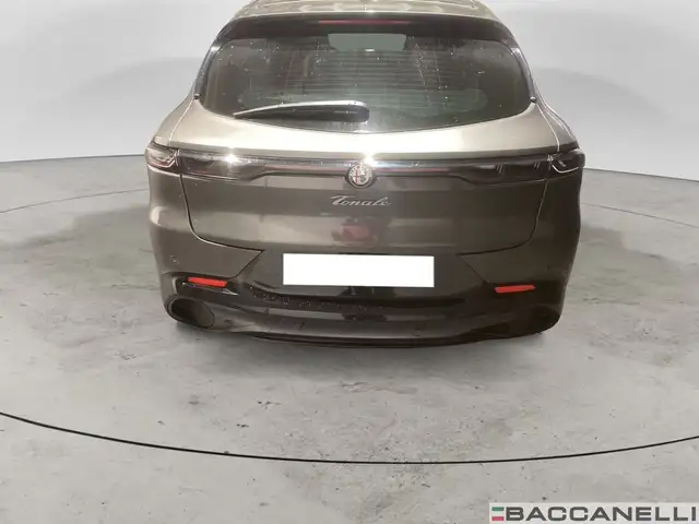 Alfa Romeo Tonale view 3