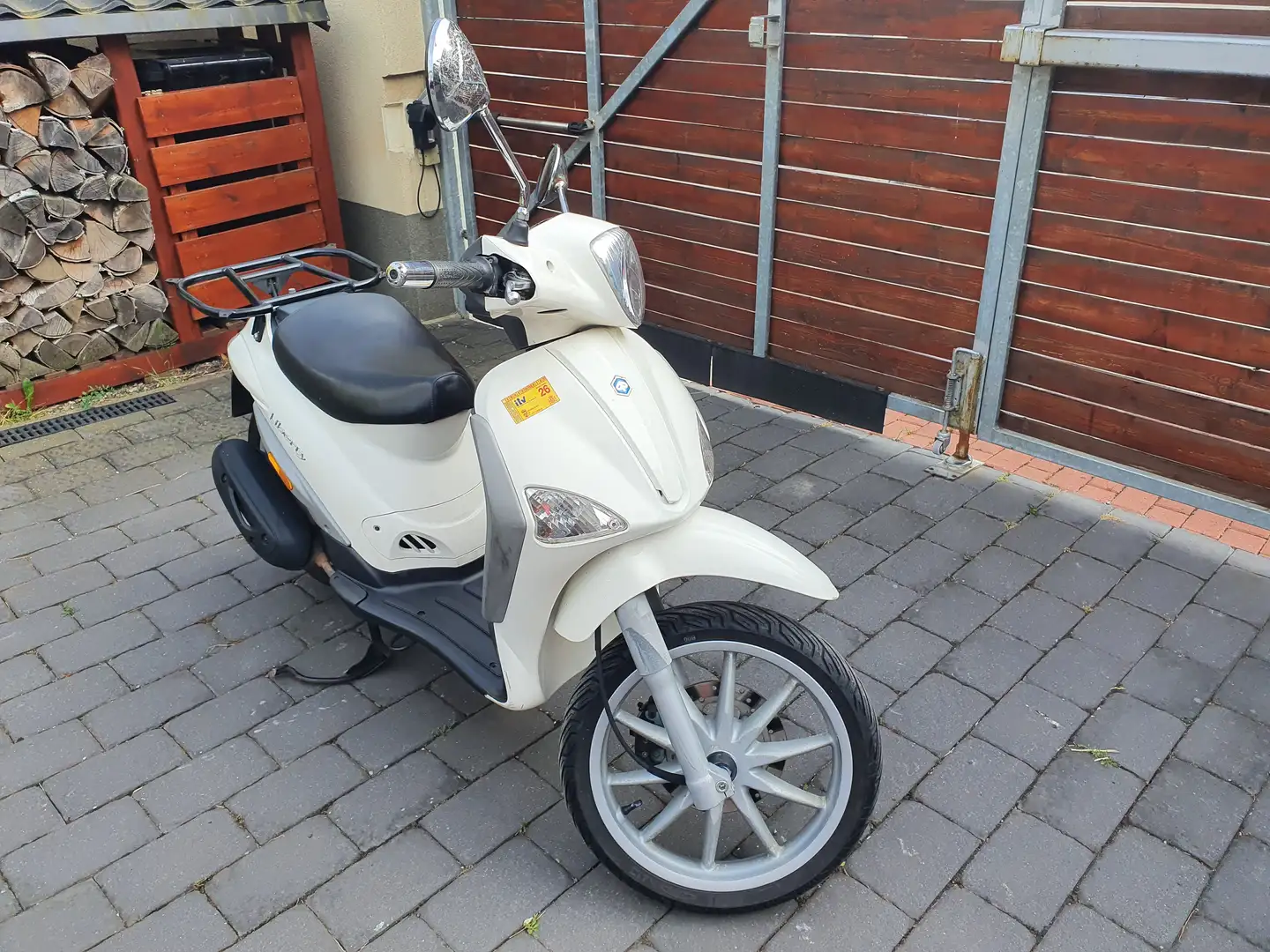 Piaggio Liberty 50 Blanc - 1