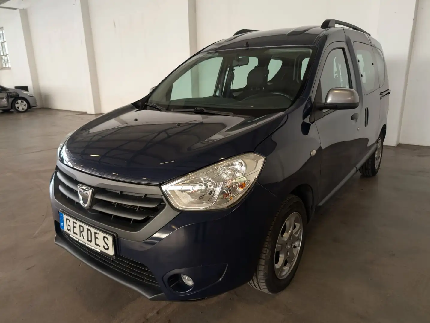 Dacia Dokker Celebration 1.2 TCe 115 Blau - 2
