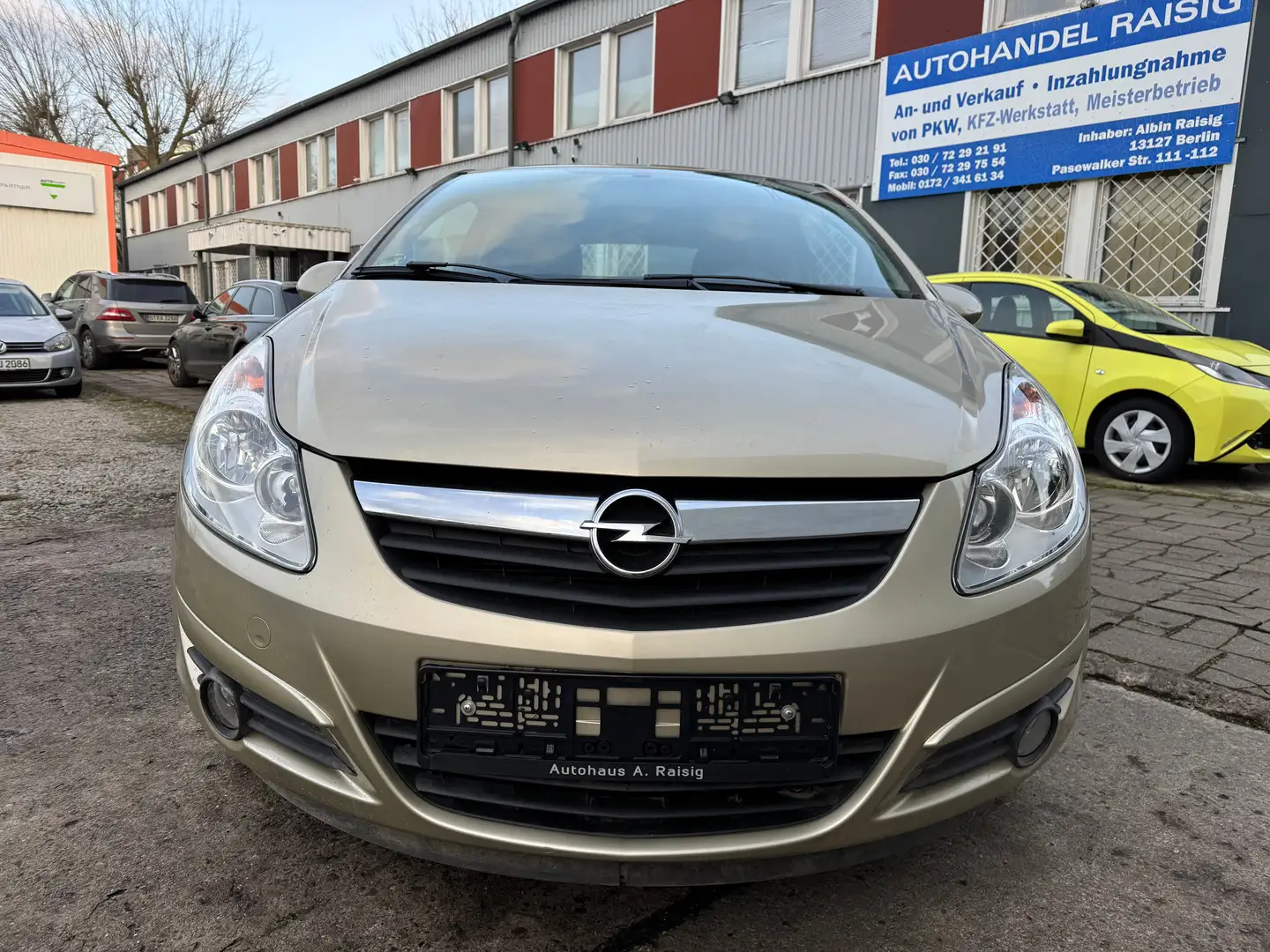 Opel Corsa Edition 1.4L TÜV NEU Beige - 2