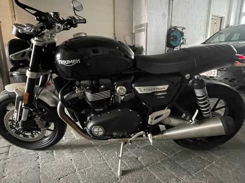 Triumph Speed Twin - foto 5