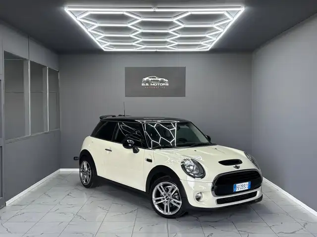 MINI One D Mini IV F55-F56 2014 1.5 Hype 3p my18