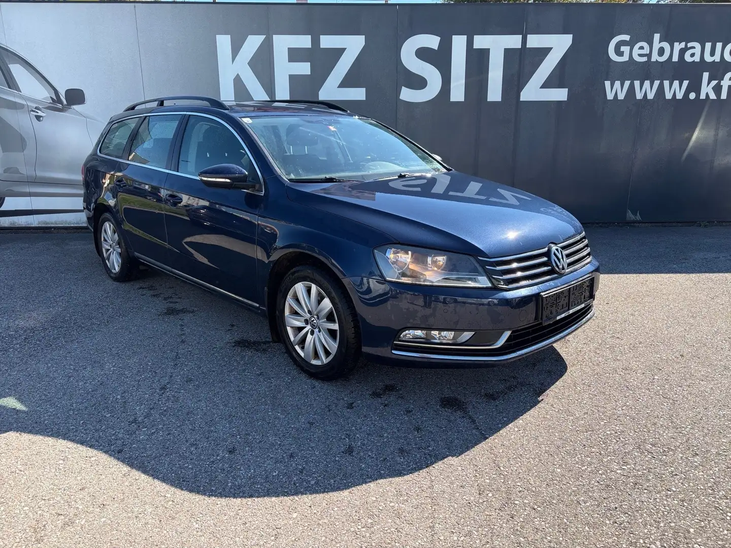 Volkswagen Passat Variant Comfortline BMT 1,6 TDI Blau - 1