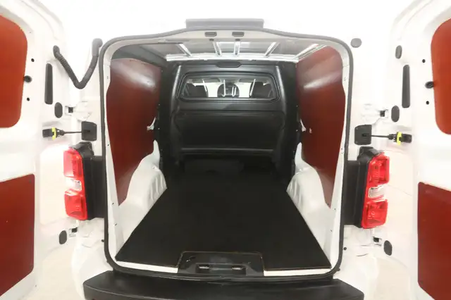 Opel Vivaro view 4