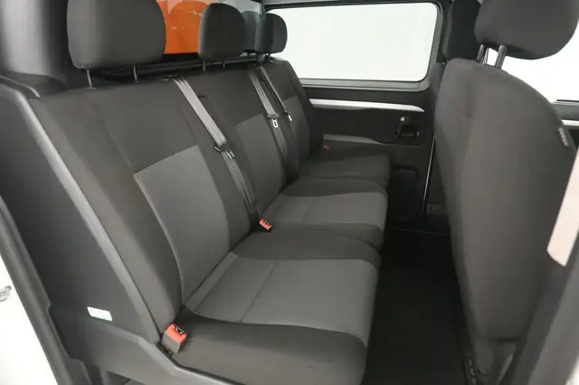 Opel Vivaro view 3