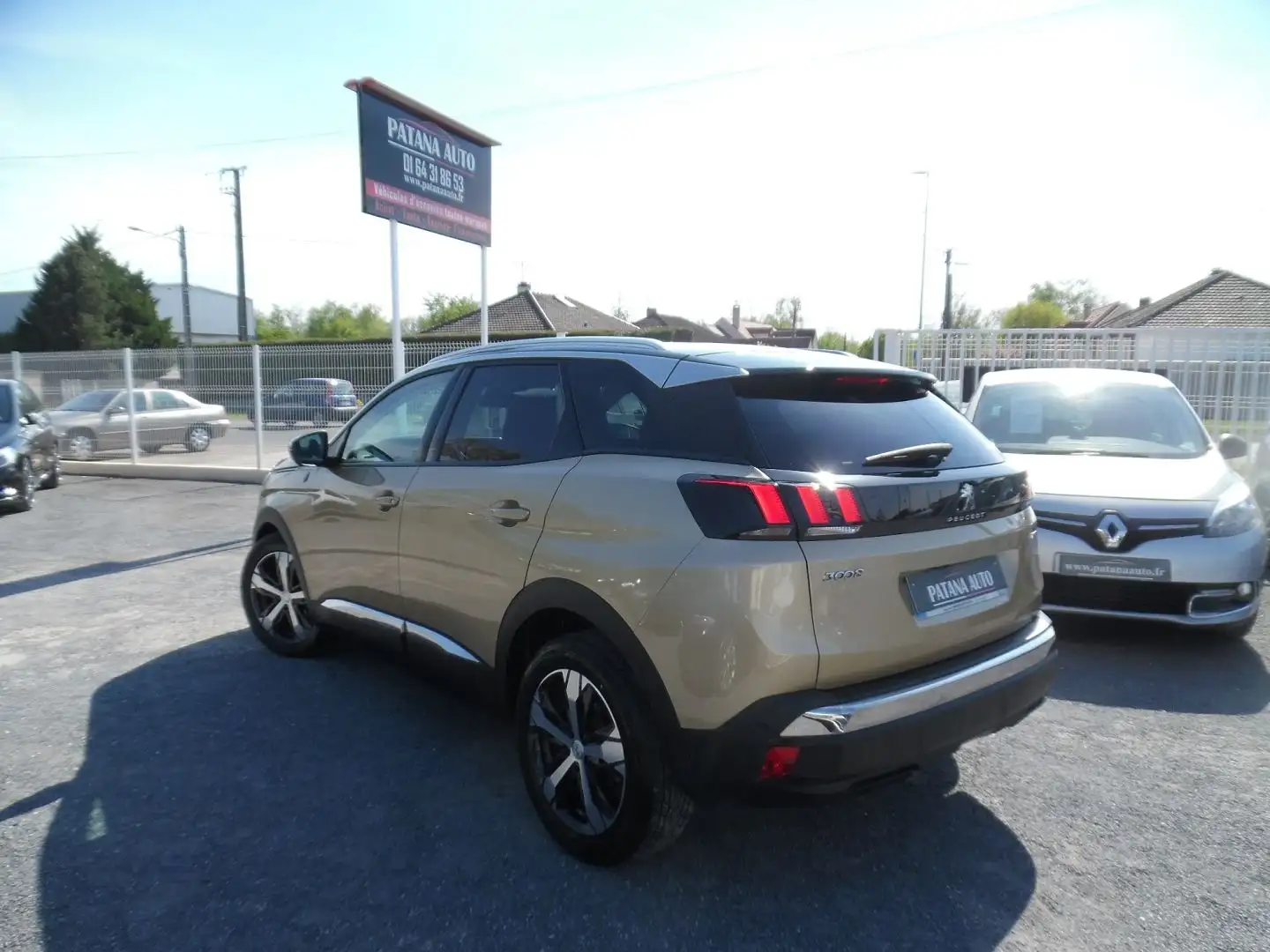 Peugeot 3008 1.2 PURETECH 130CH CROSSWAY S\u0026S EAT6 - 2