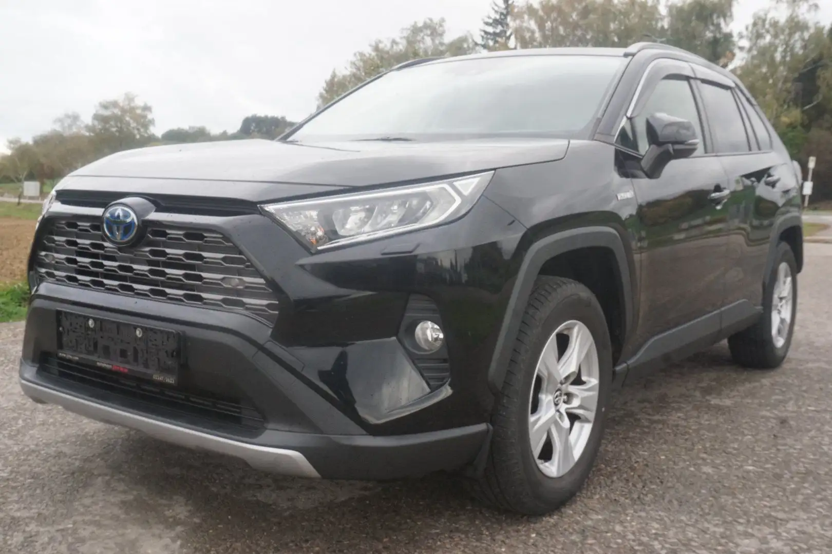 Toyota RAV4 2.5 VVT-i Hybrid Active Hybrid 4x4 (Euro 6d-T Schwarz - 2