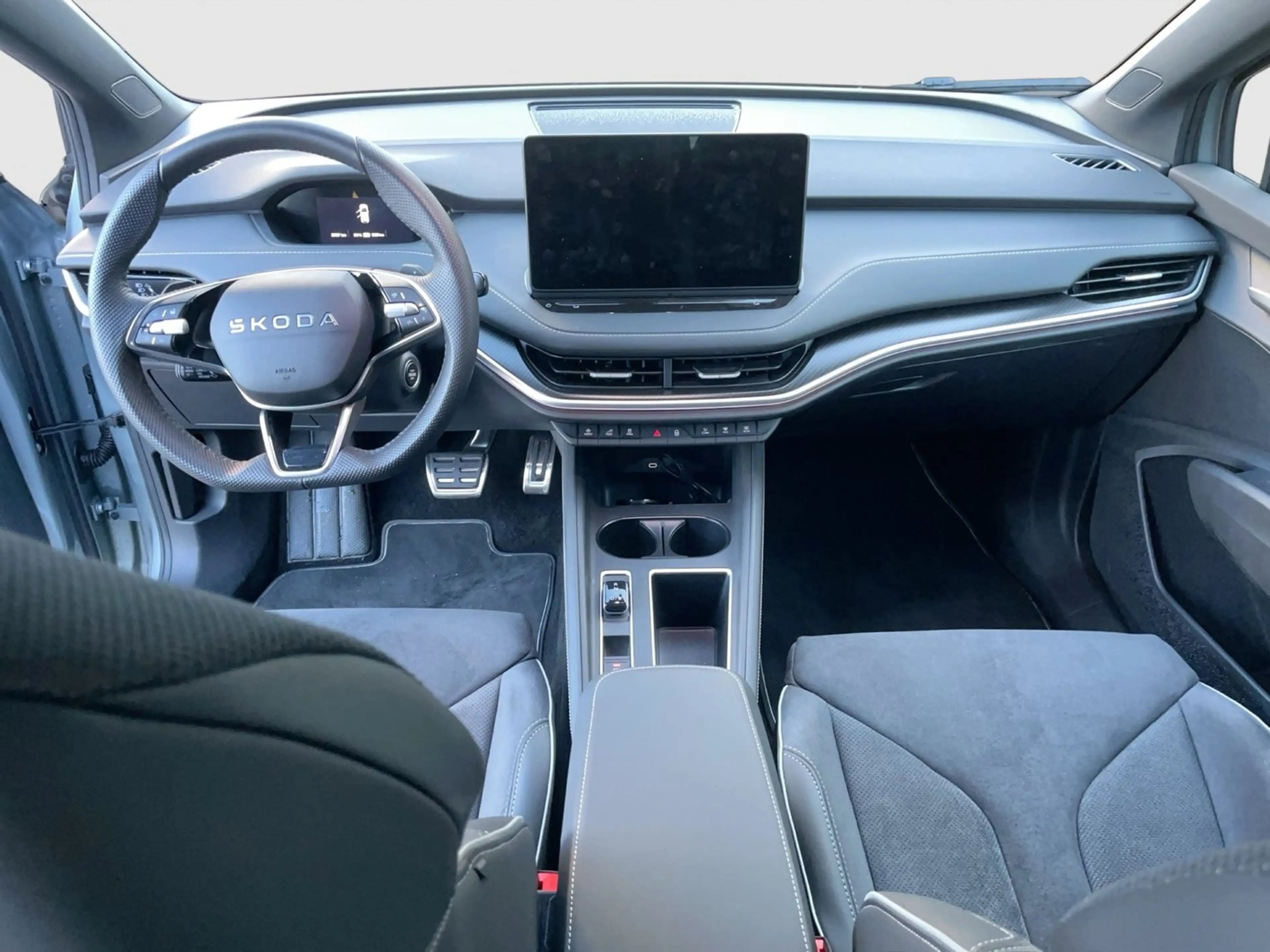 Skoda Elroq Sportline 85 — photo 8