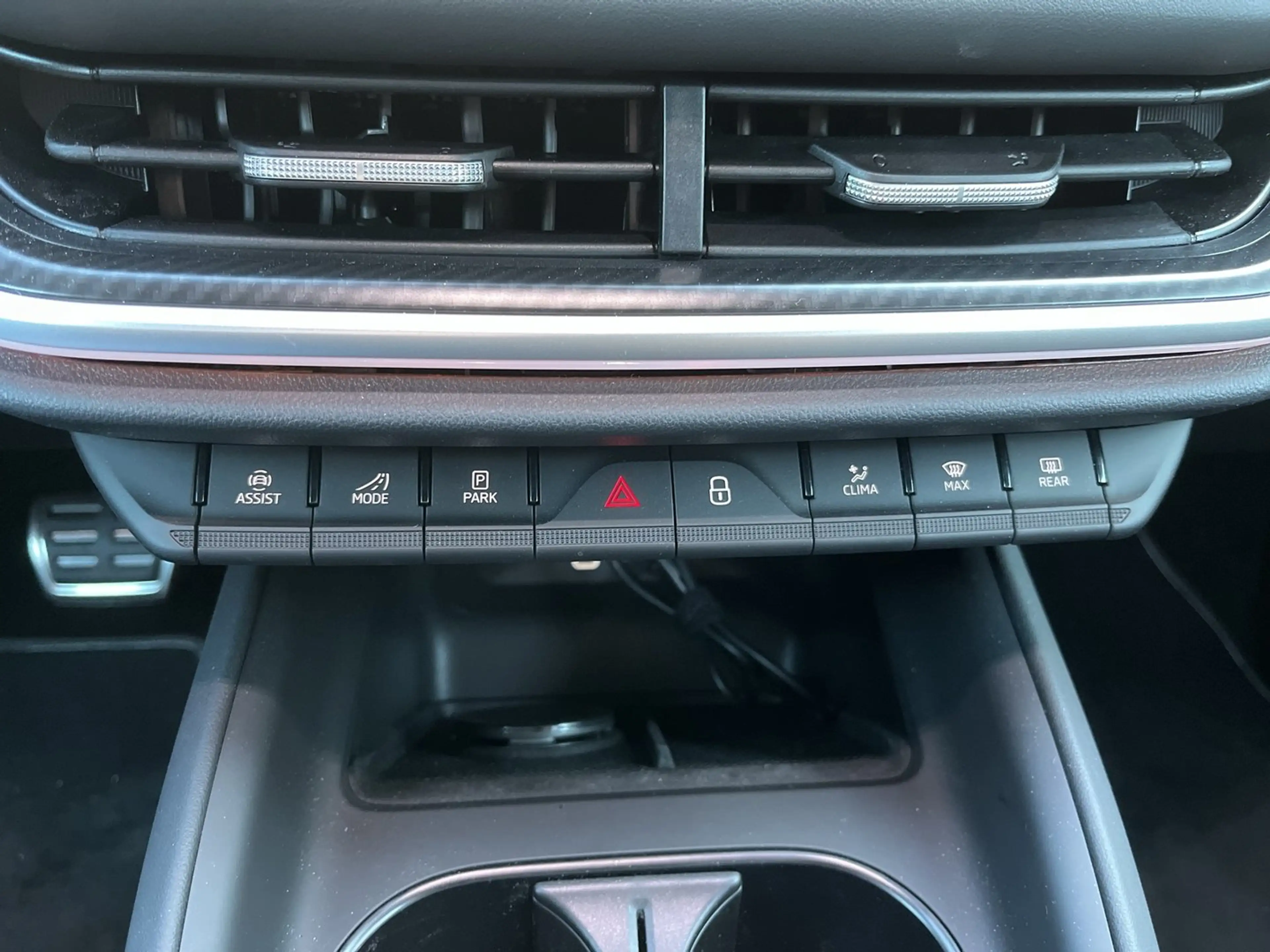 Skoda Elroq Sportline 85 — photo 14