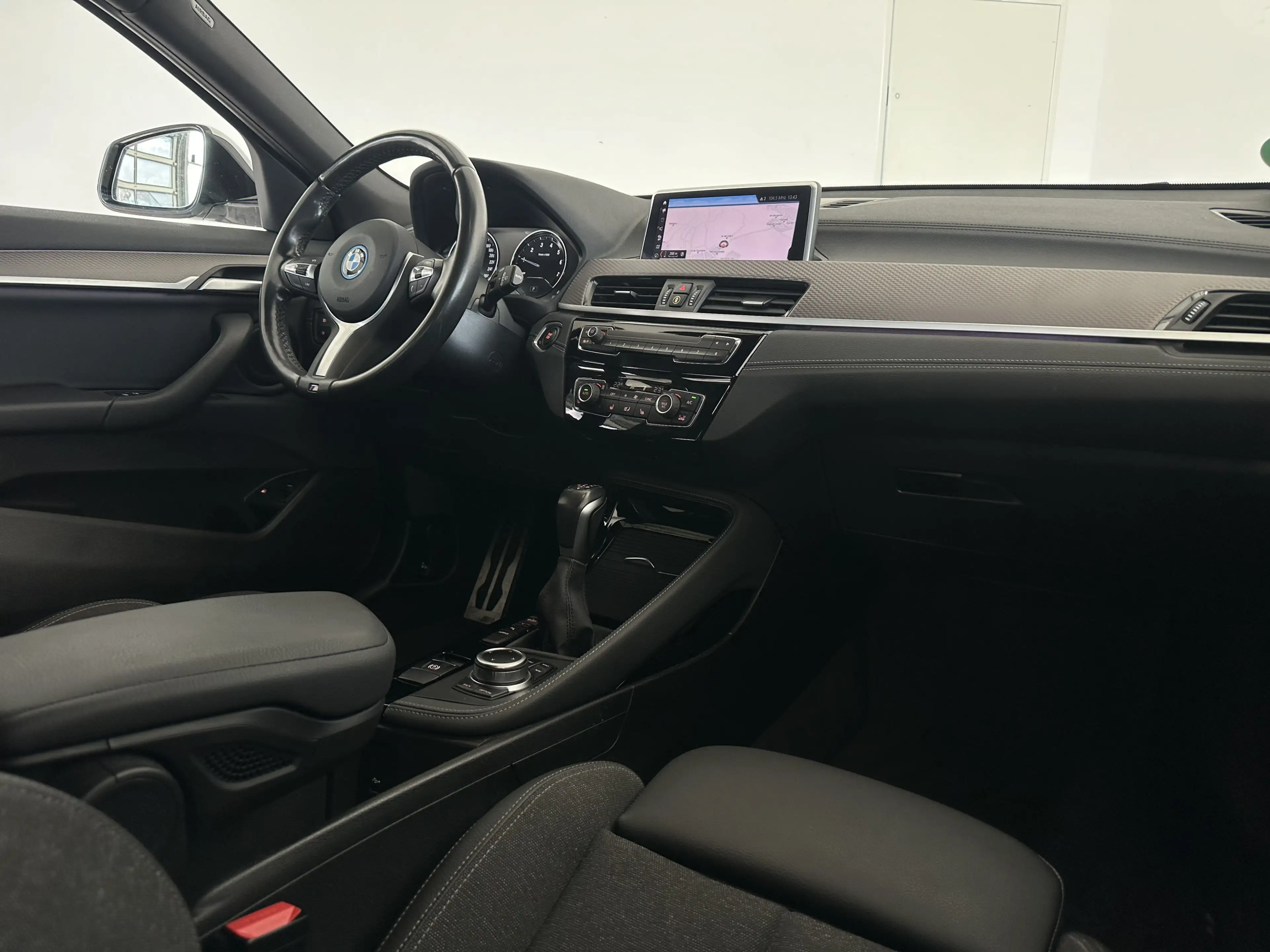 BMW X2 xDrive25e M SPORT* 19*KAM*MEMO* NAVI* LED — photo 10