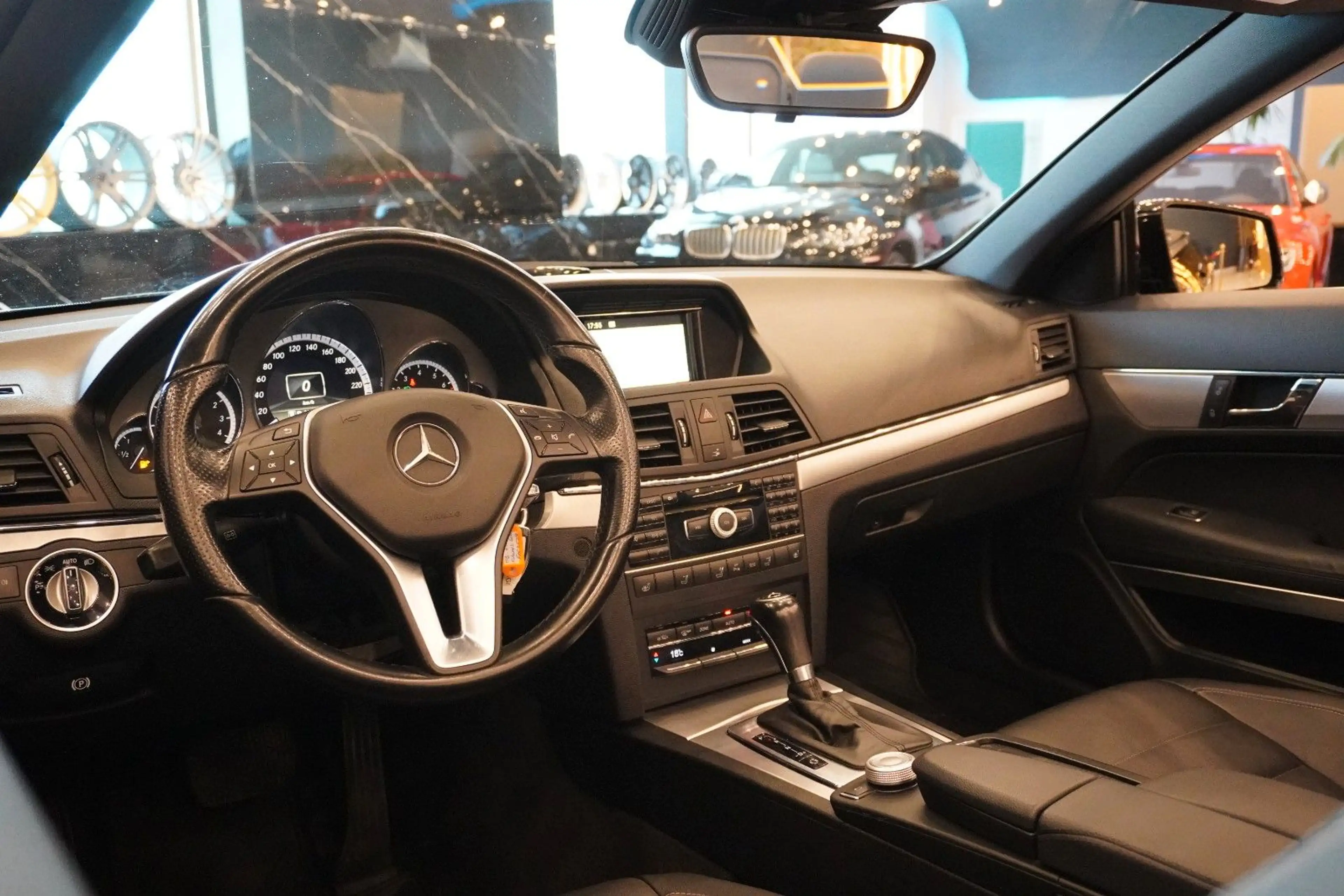 Mercedes-Benz E 250 Cabrio CGI BlueEfficiency+Navi+Leder+BiXeno — photo 11