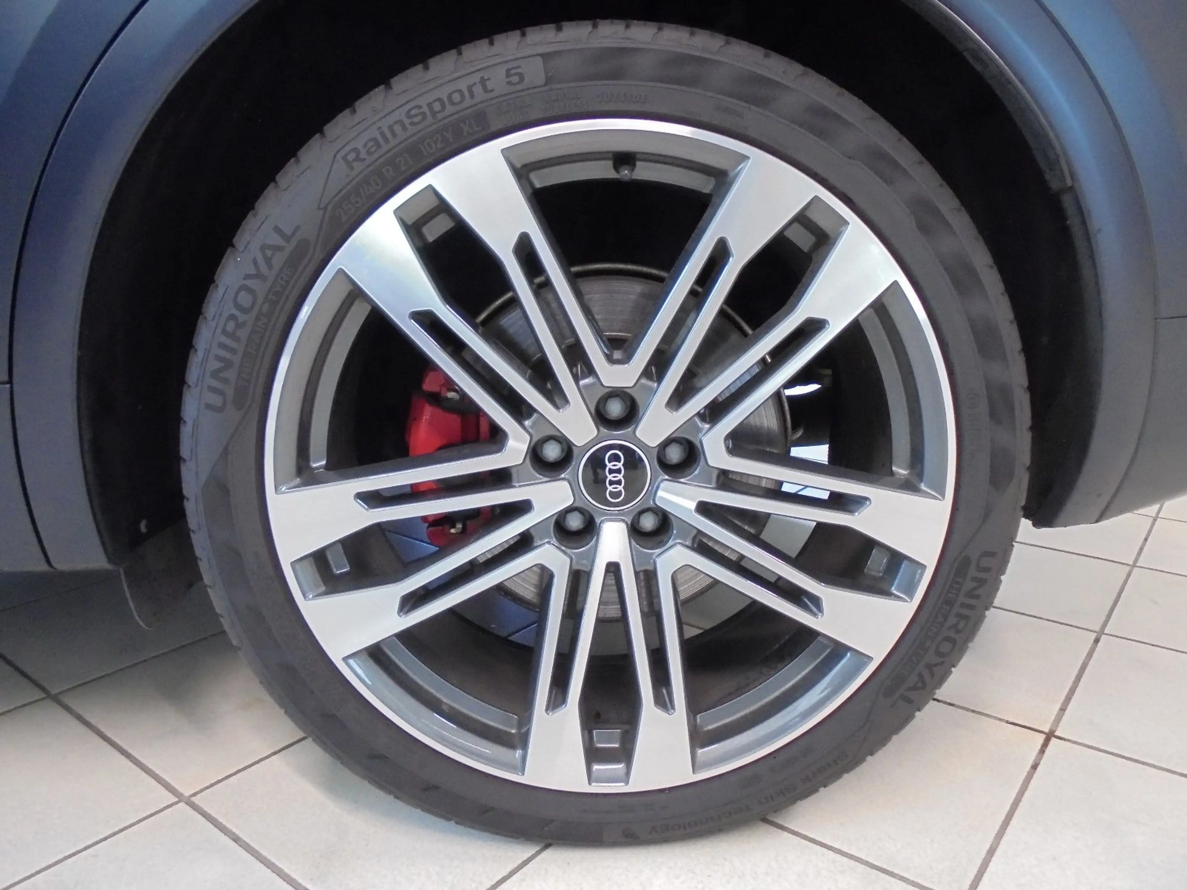 Audi SQ5 Sportback 3.0 TDI quatt/AHK/Folie/Matrix/Pan — photo 5