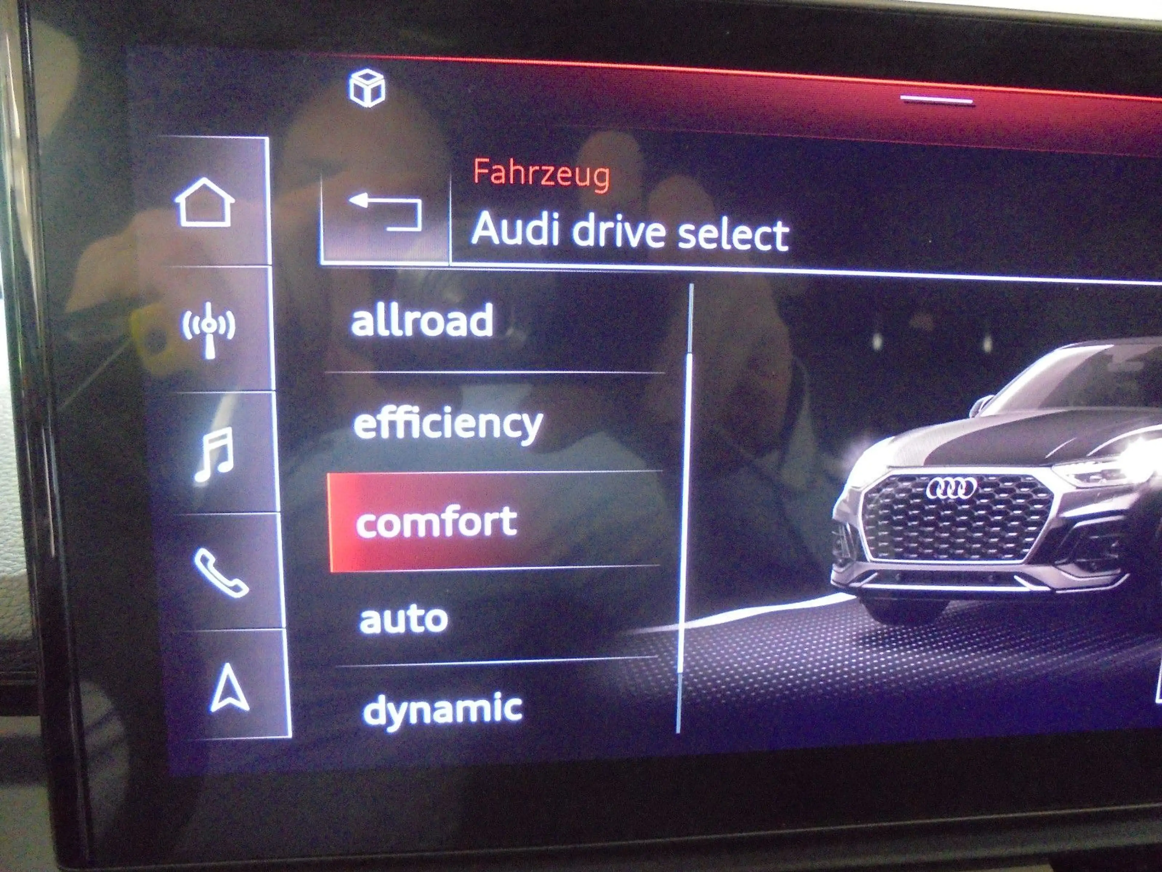 Audi SQ5 Sportback 3.0 TDI quatt/AHK/Folie/Matrix/Pan — photo 11
