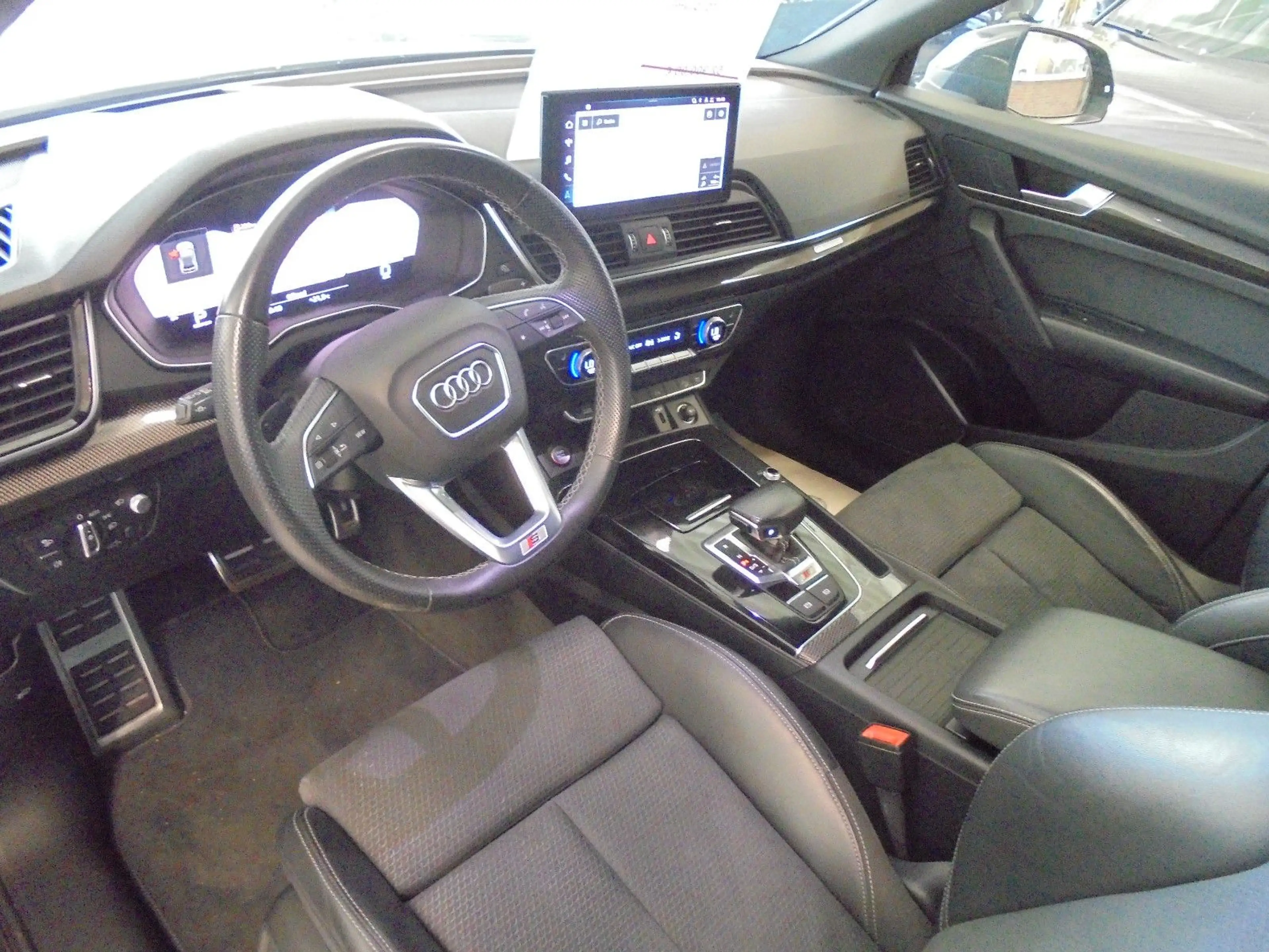 Audi SQ5 Sportback 3.0 TDI quatt/AHK/Folie/Matrix/Pan — photo 6