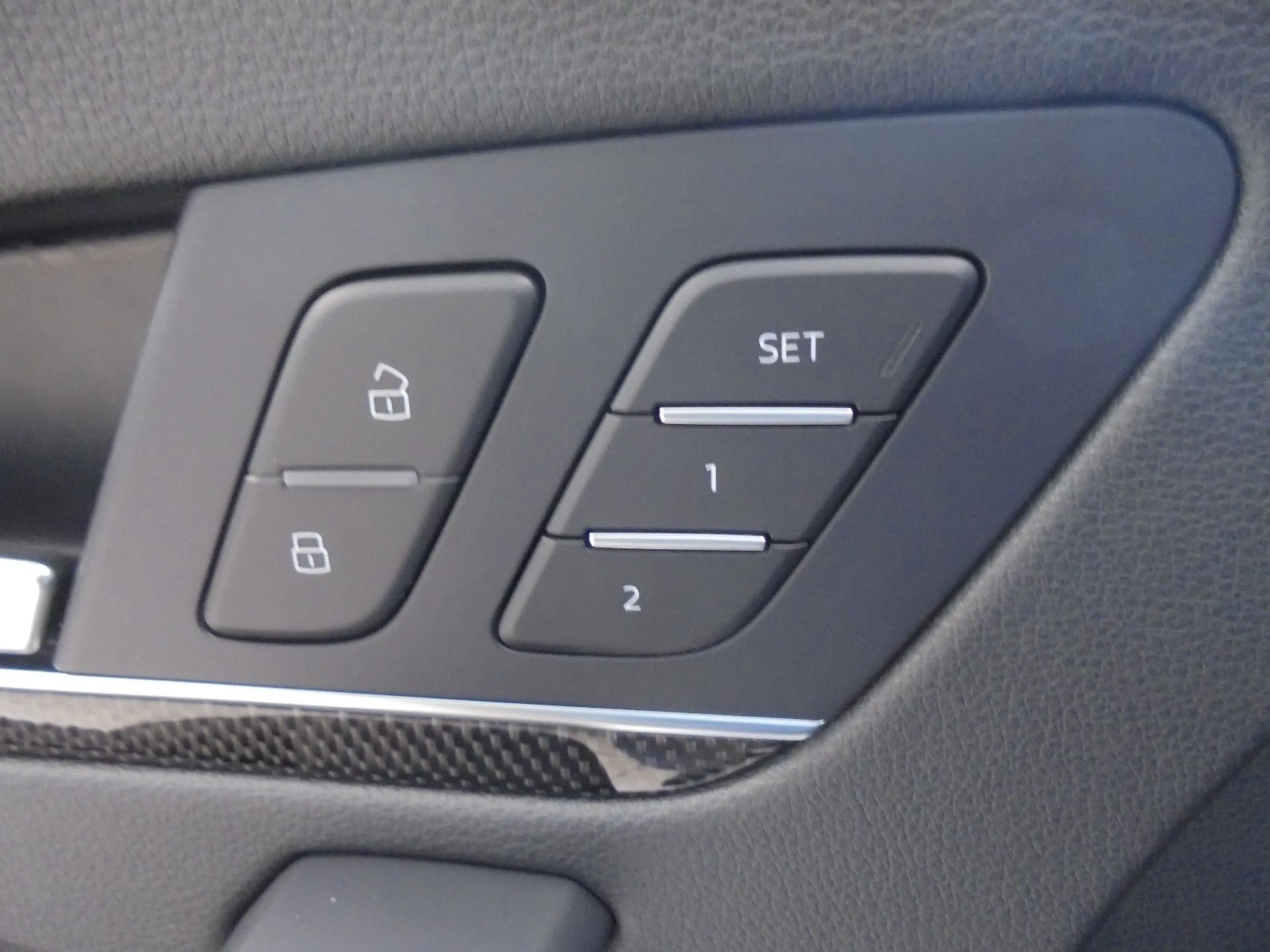 Audi SQ5 Sportback 3.0 TDI quatt/AHK/Folie/Matrix/Pan — photo 14