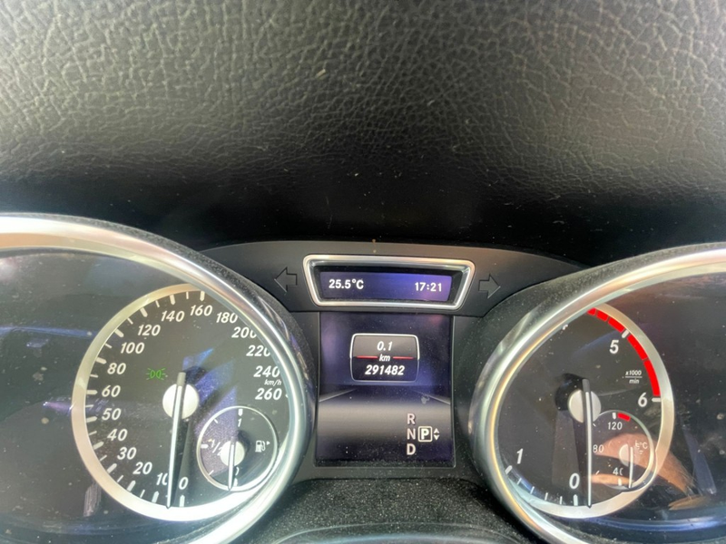 Mercedes-Benz ML 350 ML 350 BLUETEC 4MATIC. AMG TREKHAAK, PANO, CRUISE — photo 8