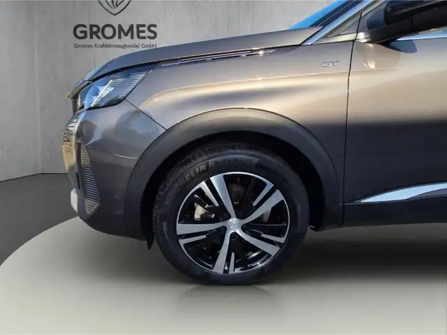 Peugeot 3008 view 11