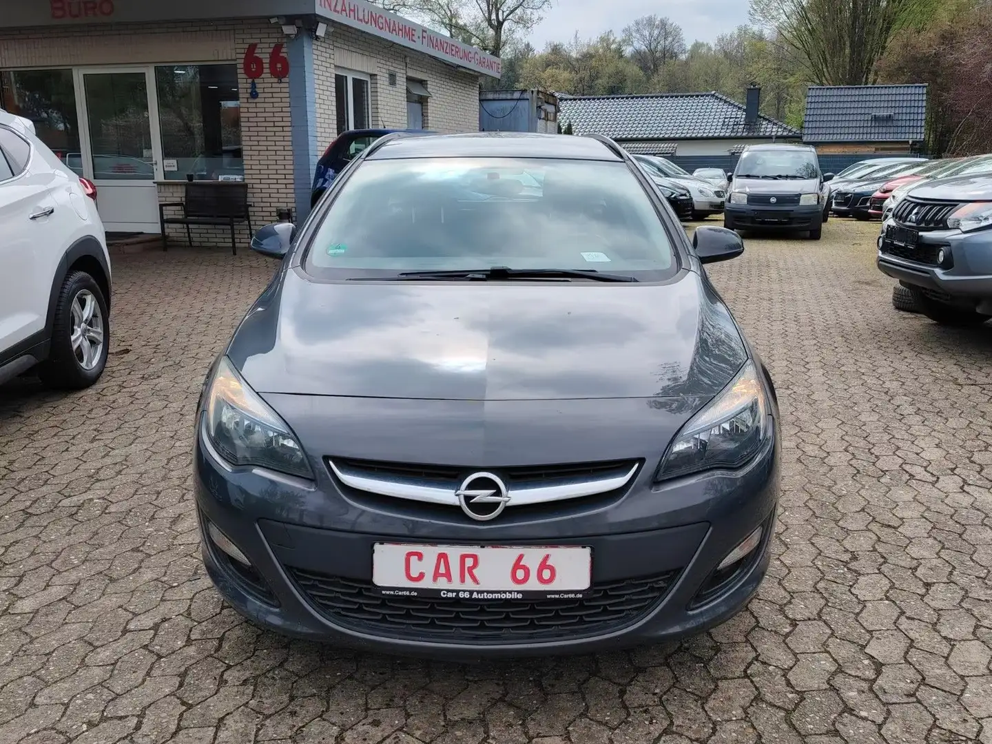 Opel Astra J Sports Tourer Edition Grau - 2