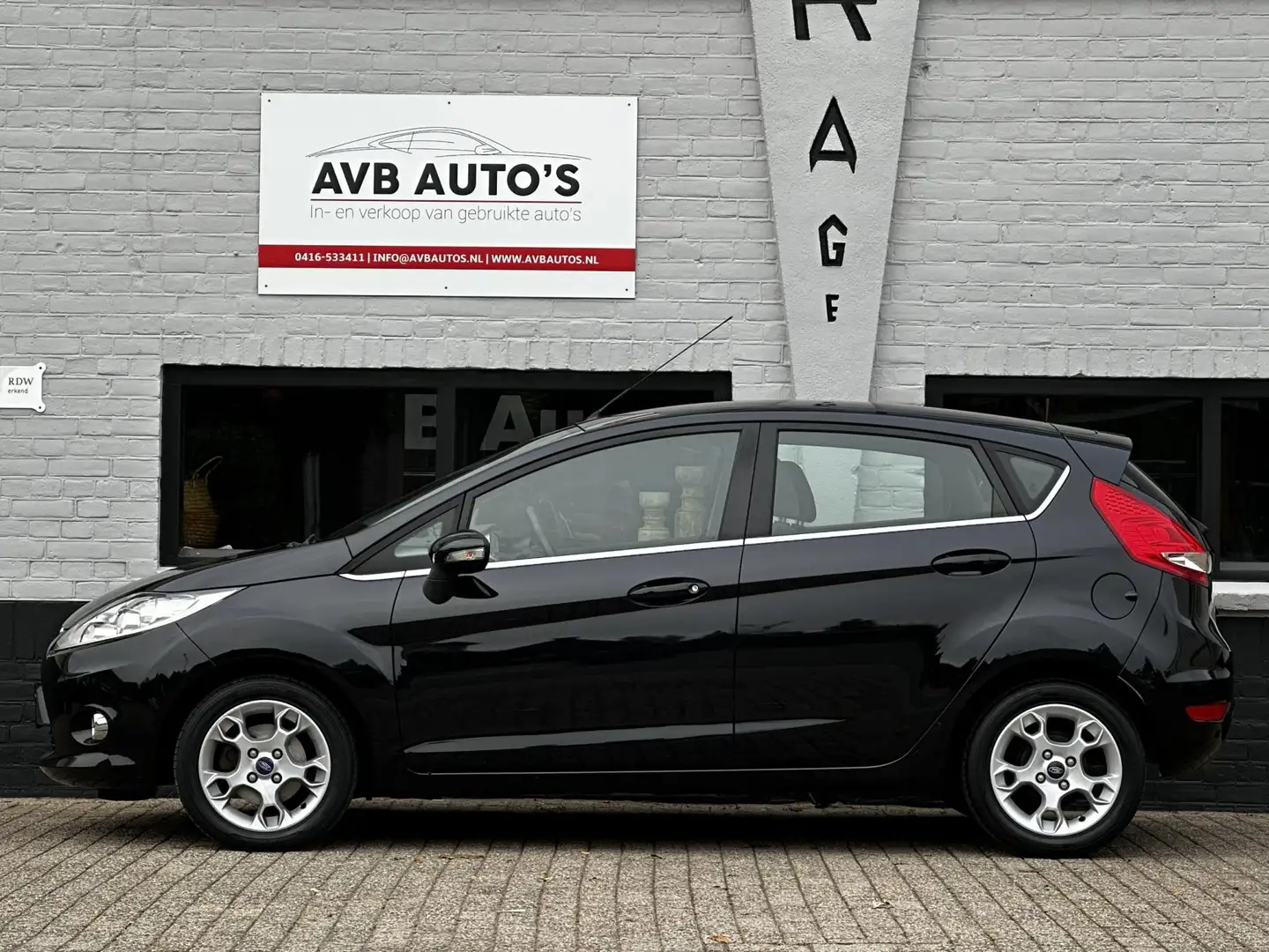 Ford Fiesta 1.4 Titanium Clima USB Aux PDC Stoelverwarming Negro - 2
