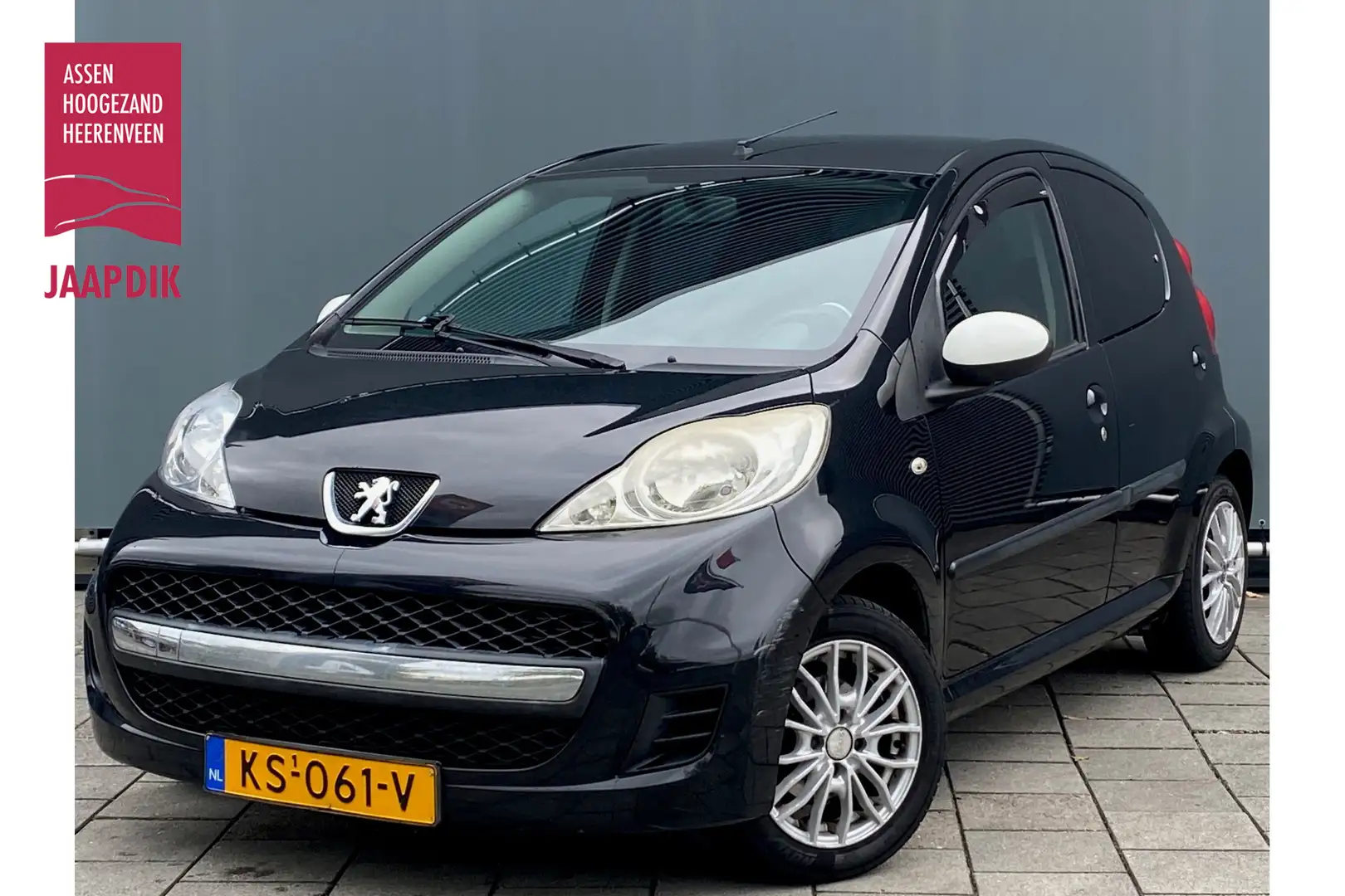 Peugeot 107 BWJ 2011 | 1.0-12V 68PK XS NWE APK | AIRCO | LICHT Zwart - 1