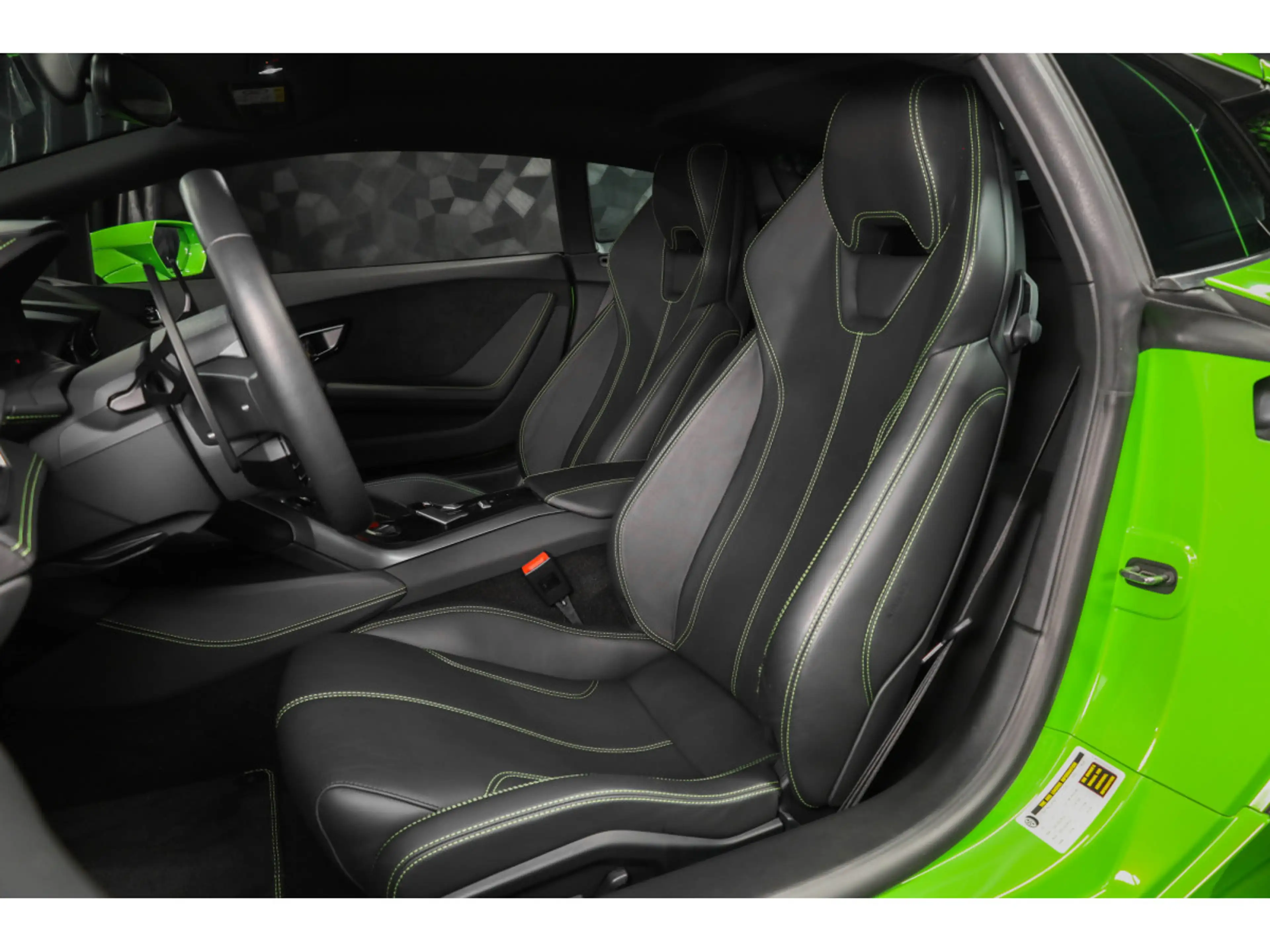 Lamborghini Huracán LP 610-4 Coupé 5.2 V10 / VERDE MANTIS — photo 10
