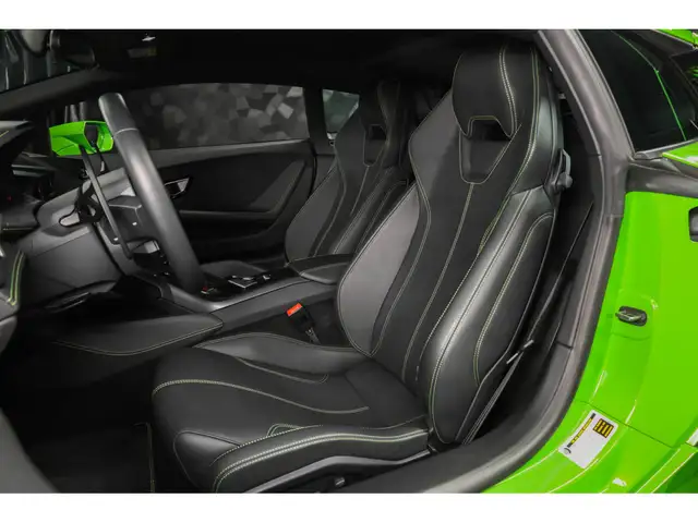 Lamborghini Huracan view 10