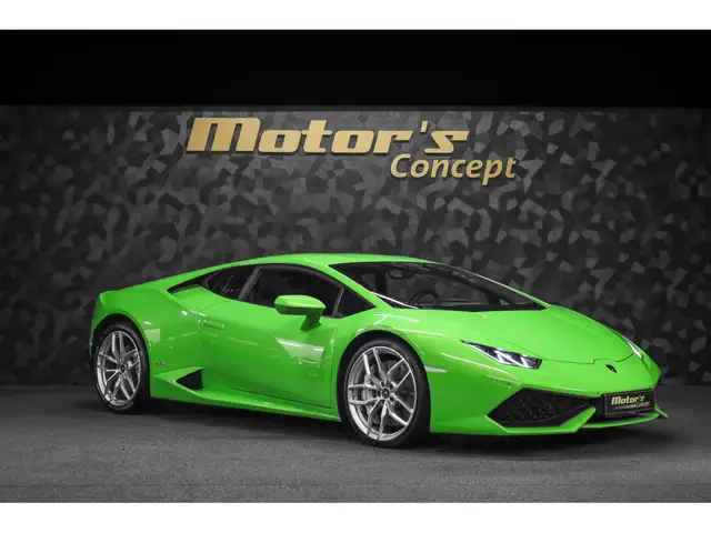 Lamborghini Huracan view 6