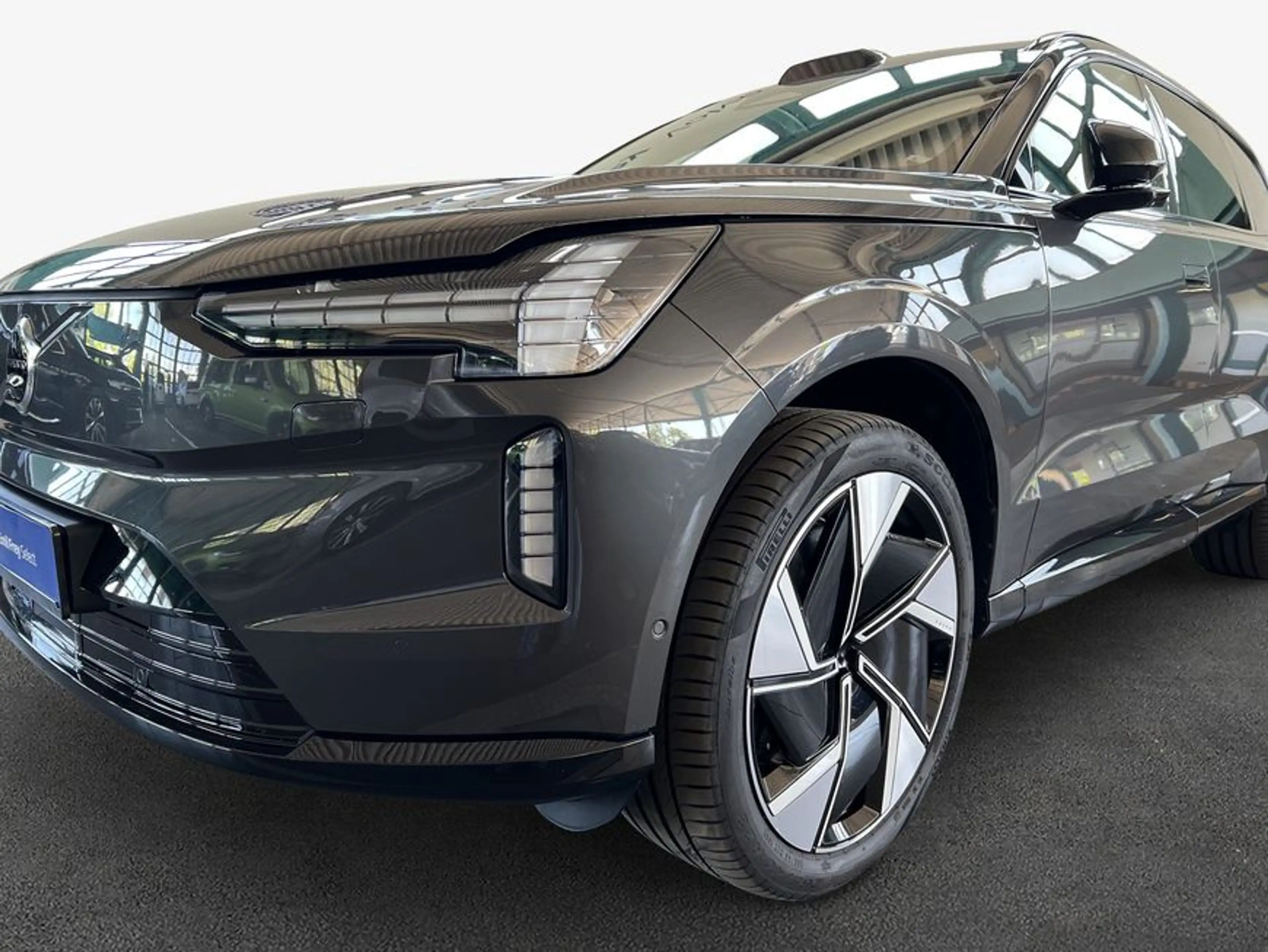 Volvo EX90 Twin Performance AWD Ultra (7-Sitzer) — photo 7