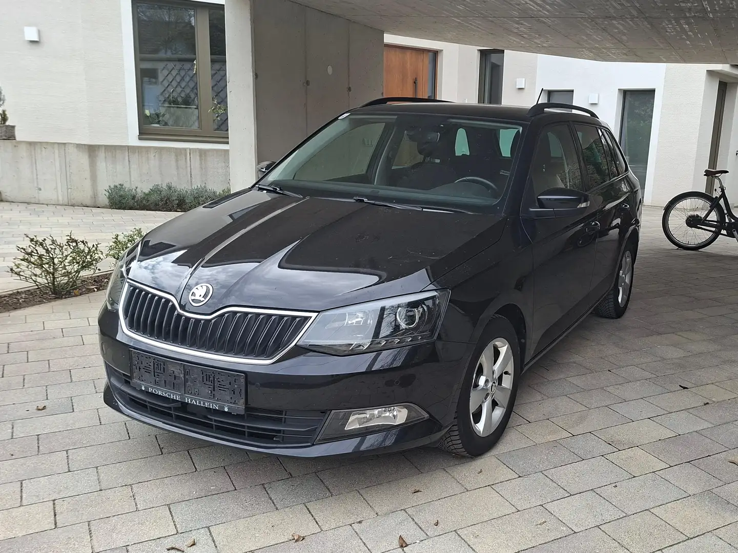 Skoda Fabia Fabia Combi Style 1,0 TSI Style Schwarz - 1