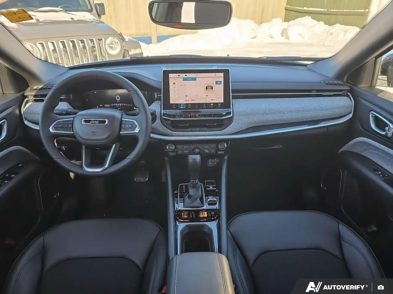 Jeep Compass снимка Jeep Compass