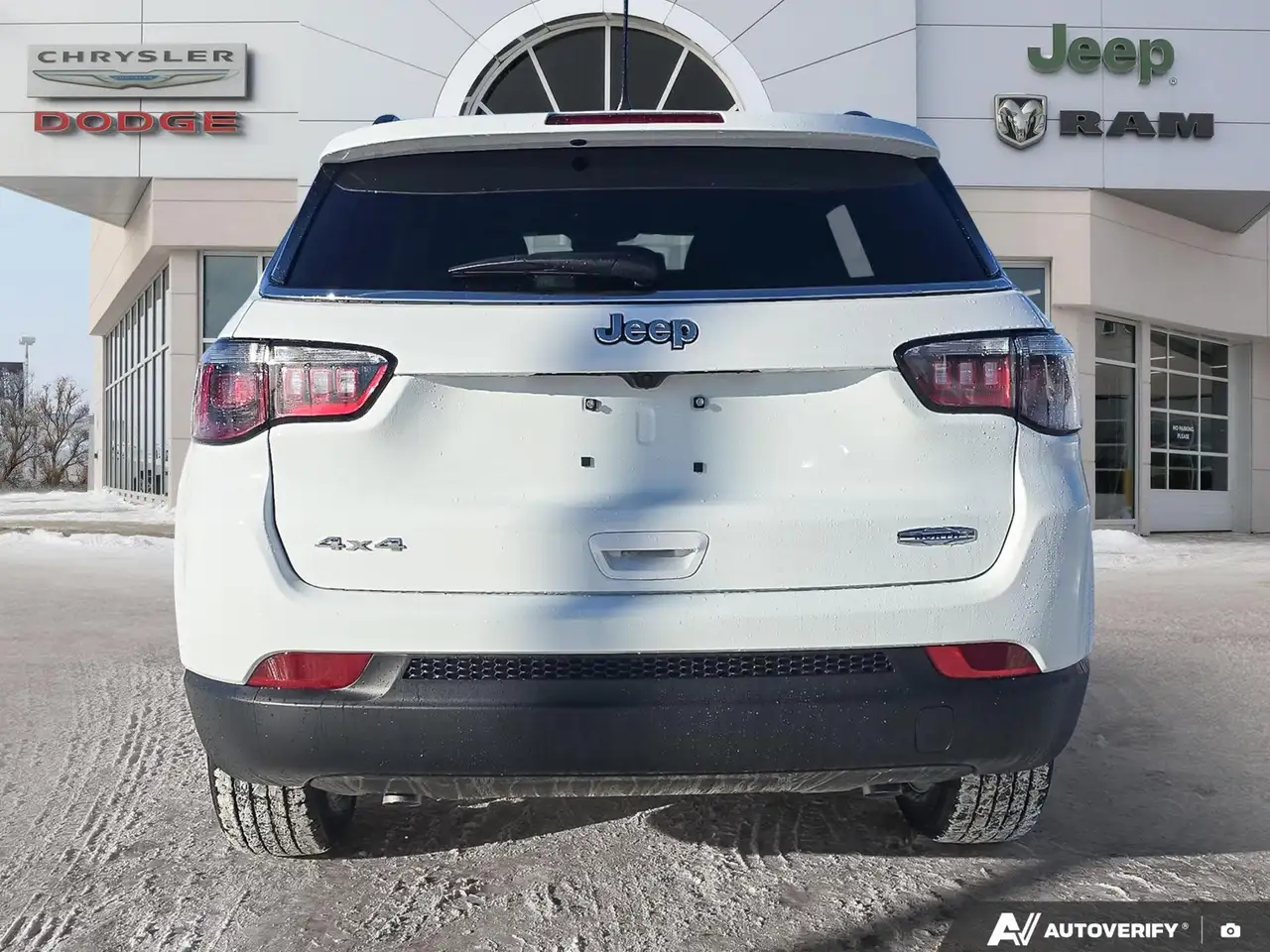 Jeep Compass снимка Jeep Compass
