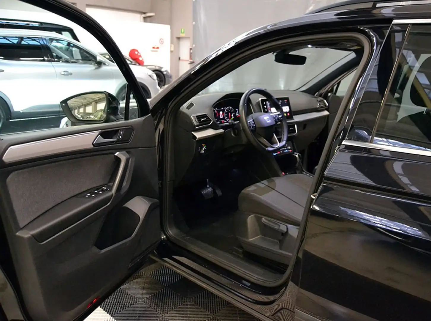 SEAT Tarraco 2.0 TDI DSG Style Iva Esposta Unico Proprietario Nero - 2