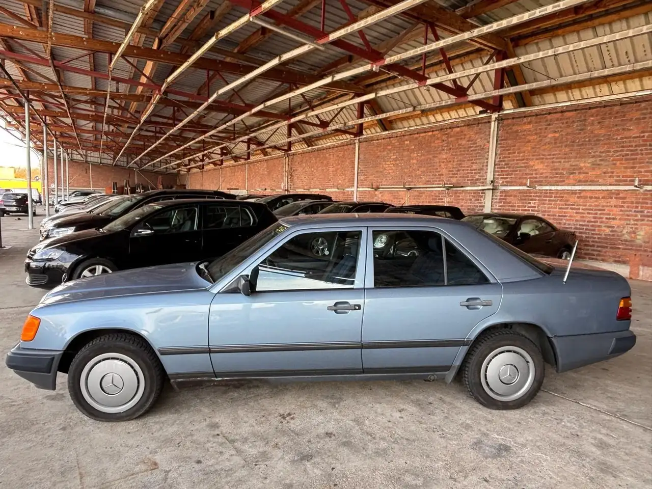 Mercedes-Benz 200 /S-DACH/Zentral/Guter Zustand, foto 8