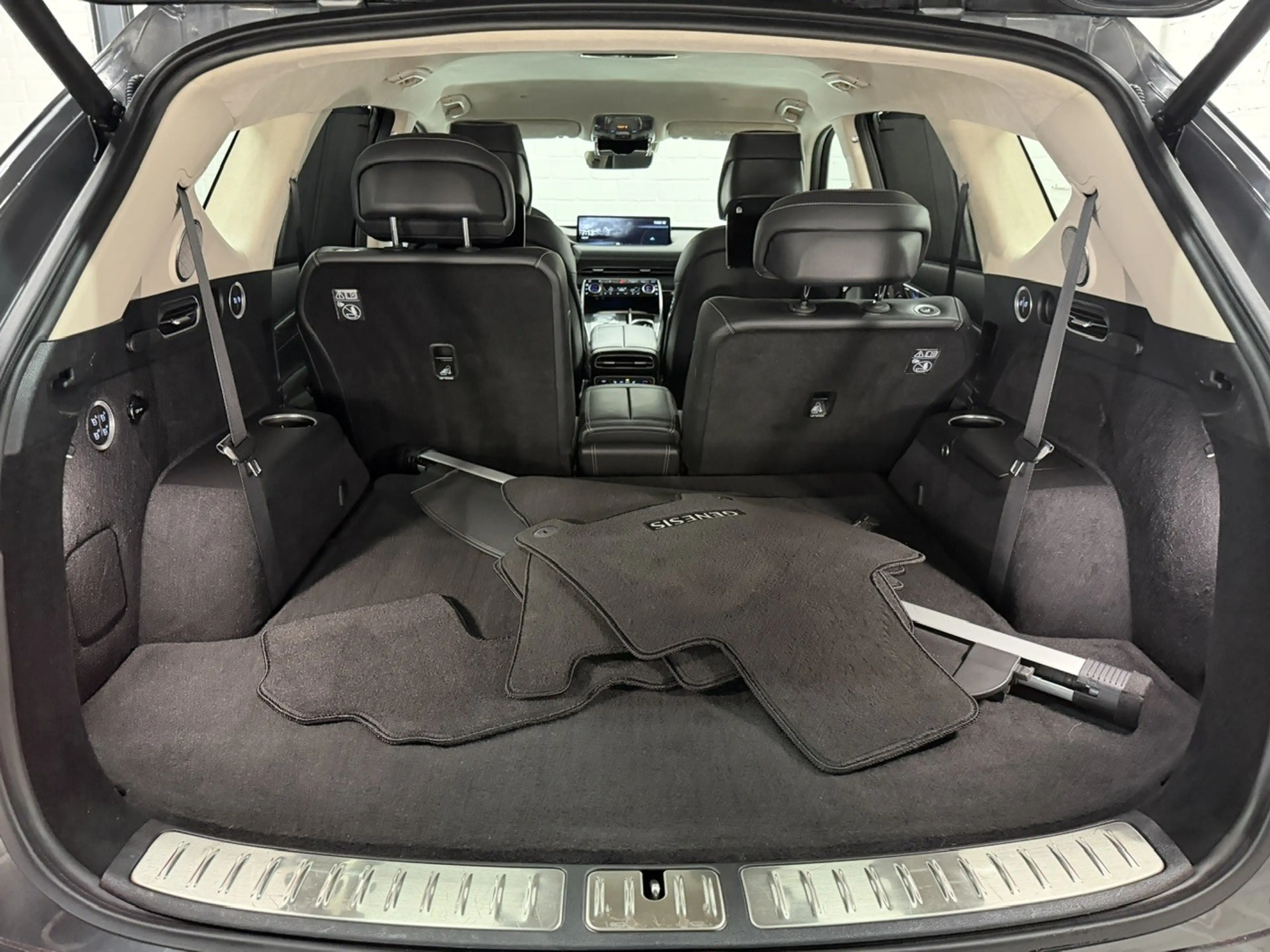 Genesis GV80 3.0 D AWD AT8 Executive I HUD I 6- Sitzer — photo 12
