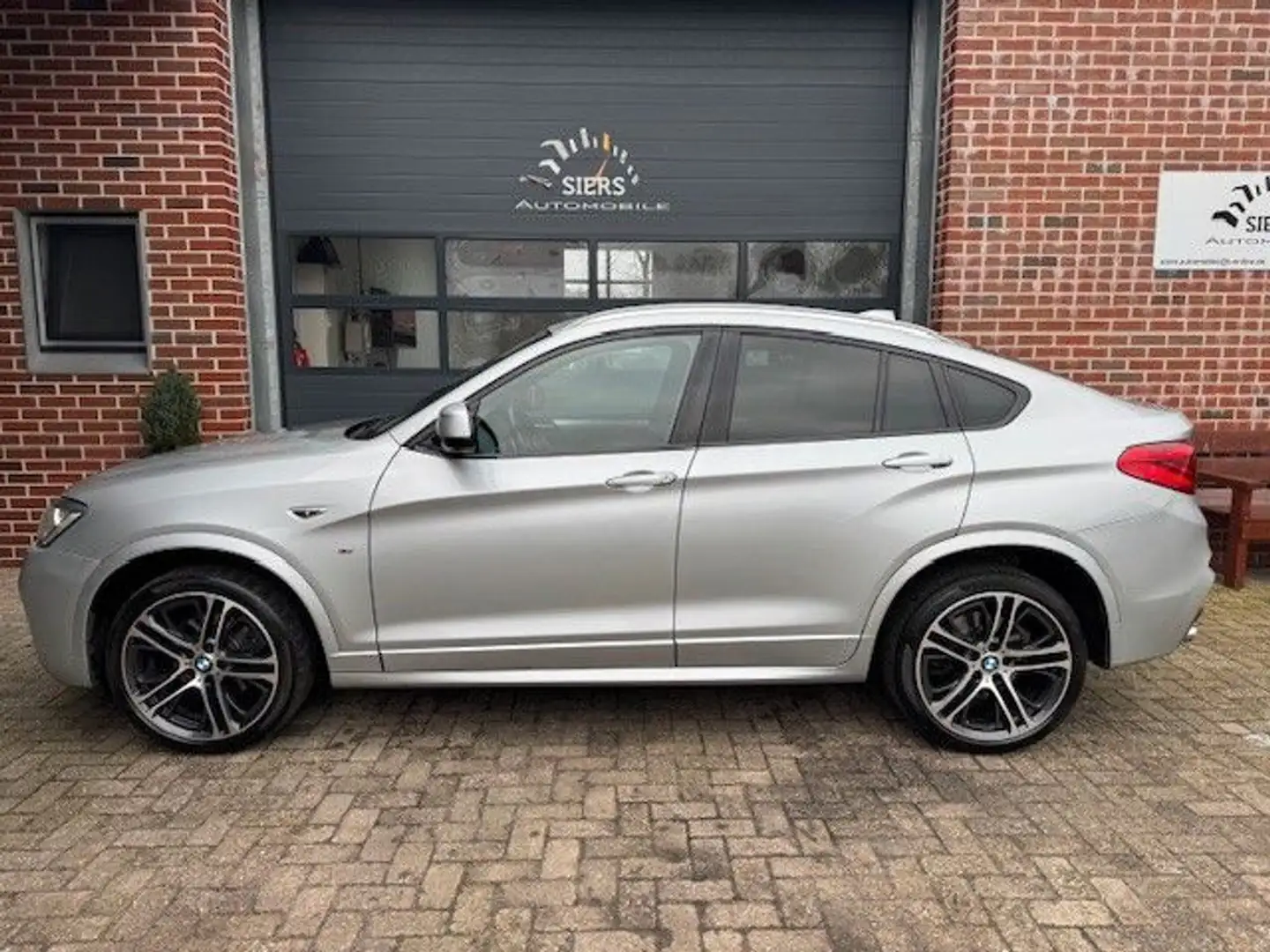 BMW X4 xDrive 2.0d STANDH,DACH,DAB+,HEAD UP,M-PAKET Plateado - 2
