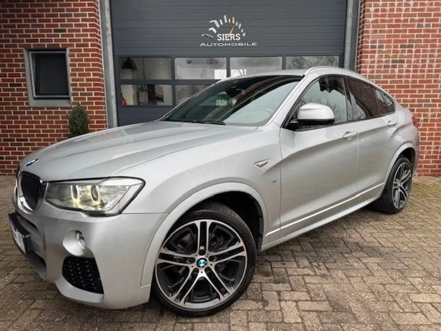 BMW X4 xDrive 2.0d STANDH,DACH,DAB+,HEAD UP,M-PAKET Plateado - 1