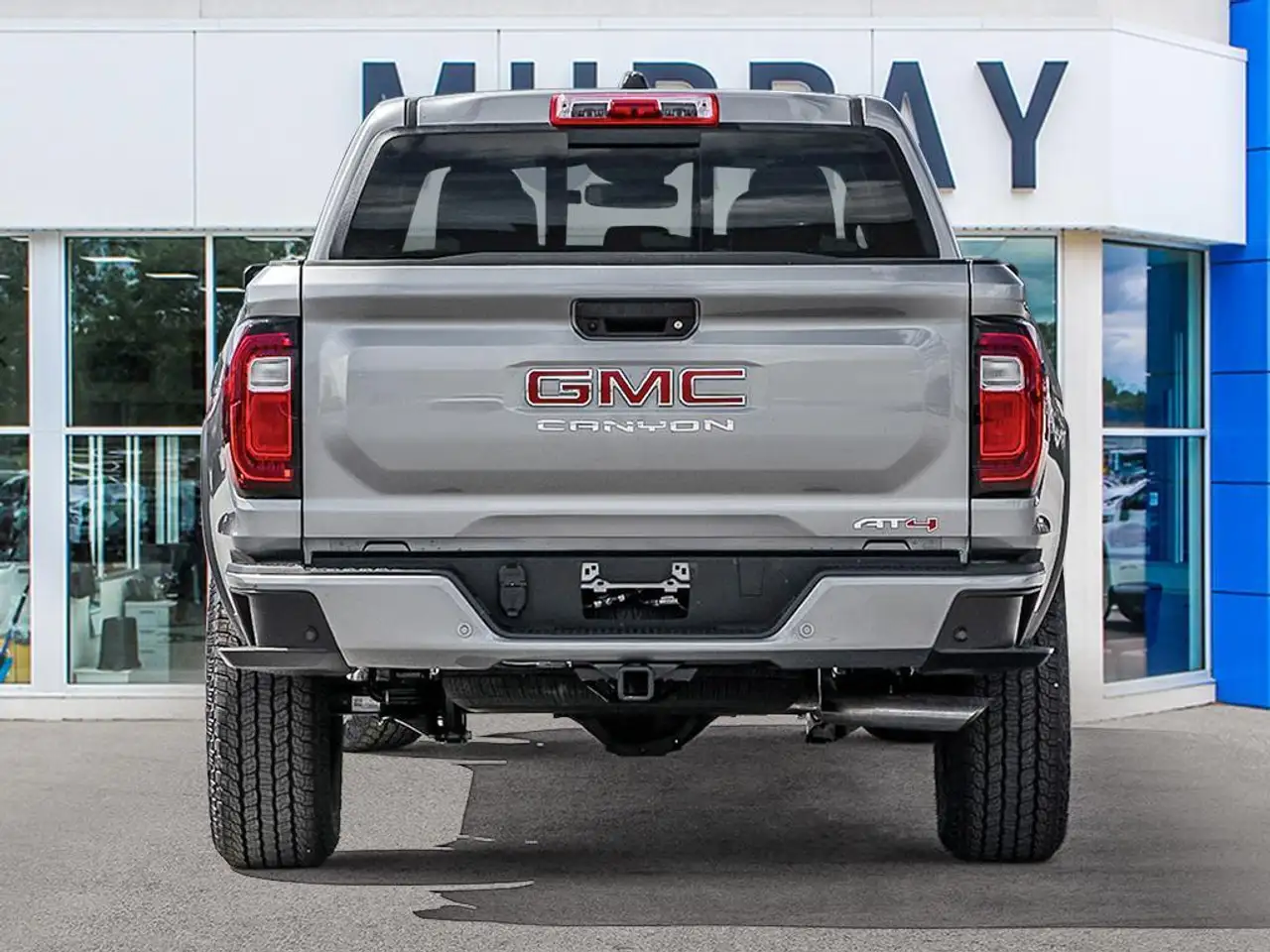 GMC Canyon photo GMC Canyon