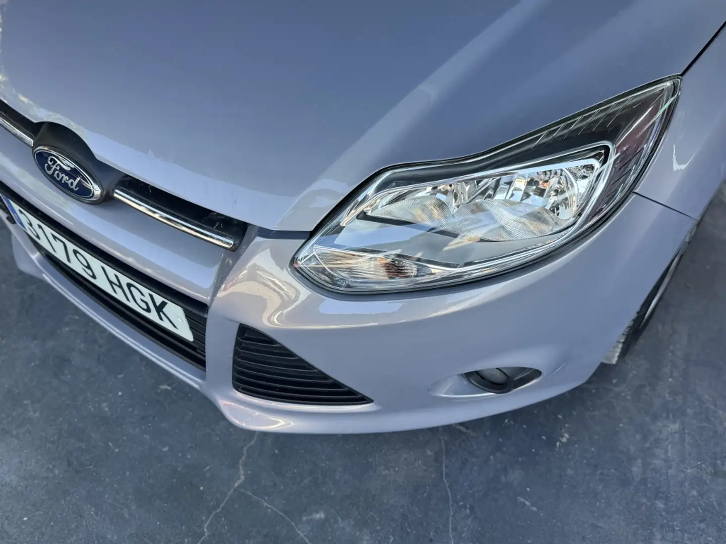 Ford Focus 1.6TDCi Trend 115 Gris - 2