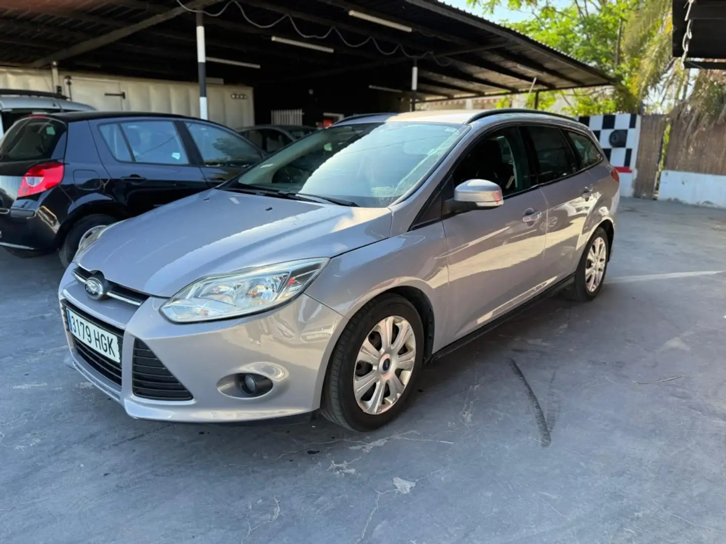 Ford Focus 1.6TDCi Trend 115 Gris - 1