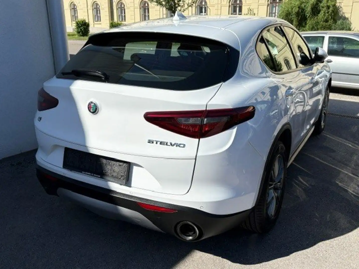 Alfa Romeo Stelvio Super Q4 Weiß - 2