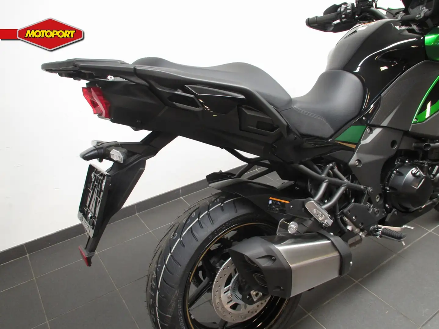 Kawasaki Versys 1100 SE Verde - 2