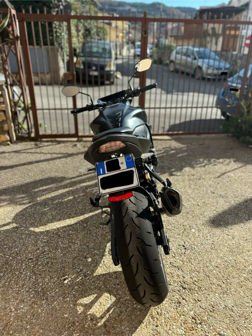 Suzuki GSX-S 750 Yugen Carbon - 2