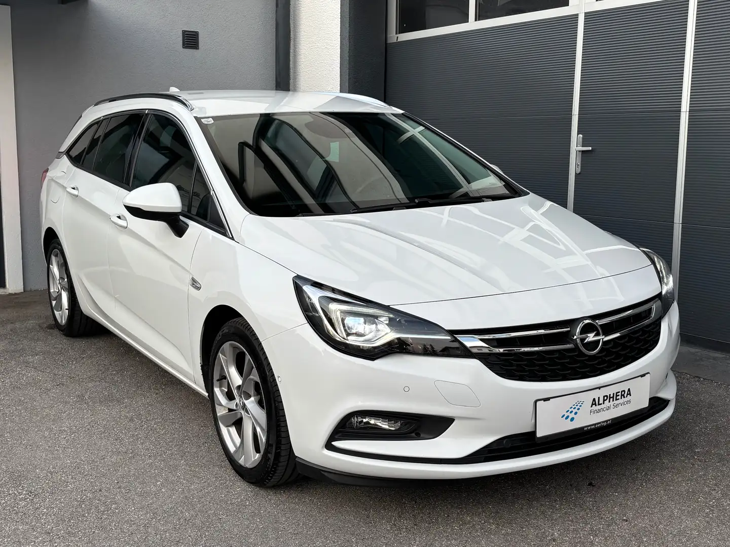 Opel Astra Innovation*LED*SPORT*NAVI*KAMER*KEYLESS*CARPLAY*17 Weiß - 1