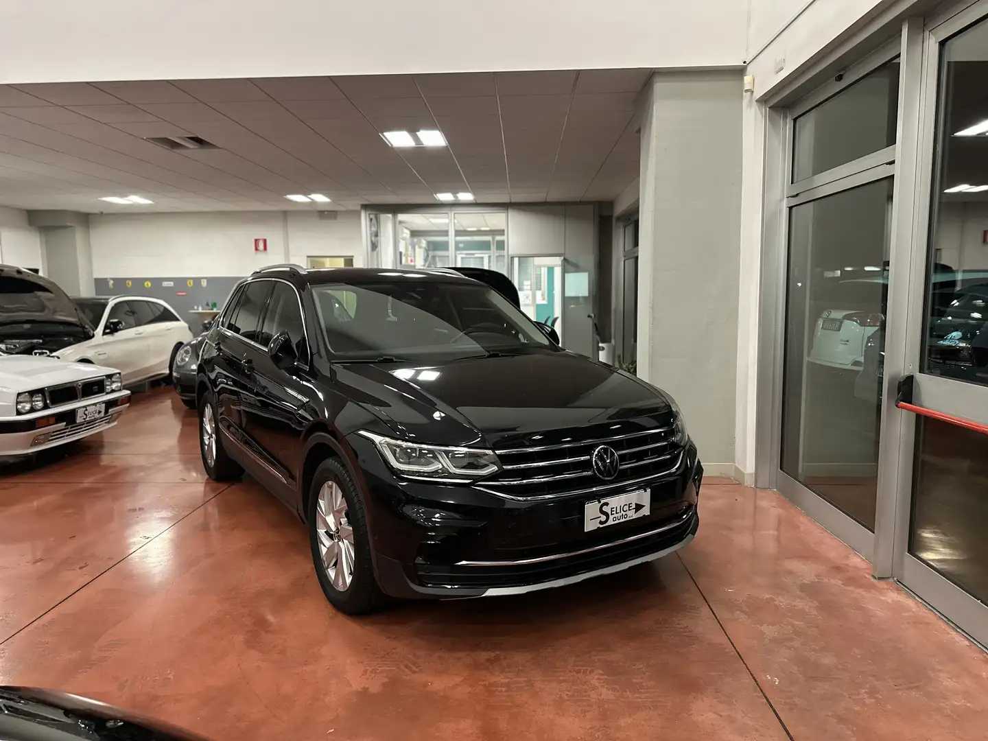 Volkswagen Tiguan 2.0 tdi Elegance 150cv dsg - 1