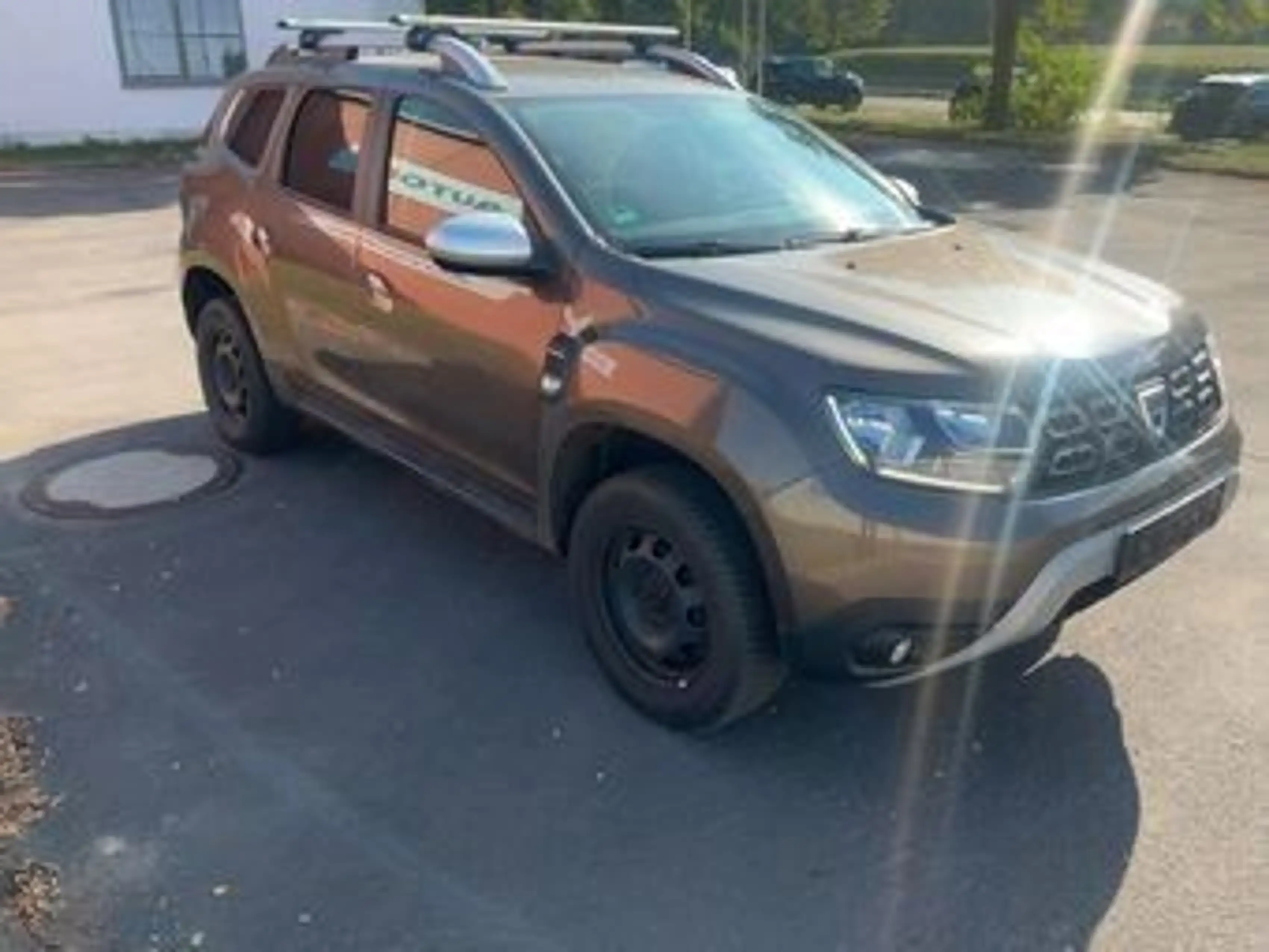 Dacia Duster II Prestige 4WD AHK*SHZ*NAV*TEM*PDC*RK* — photo 3