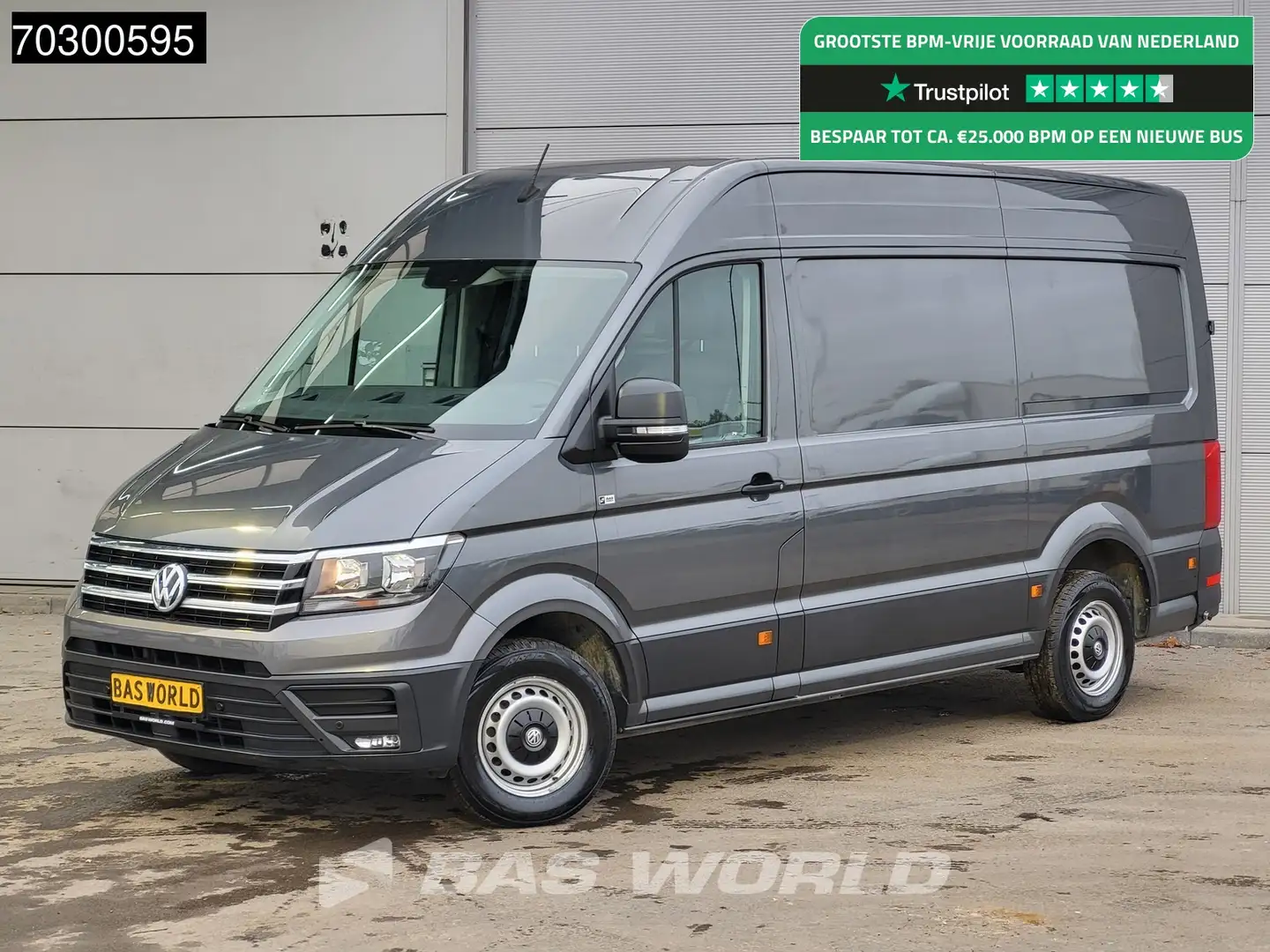 Volkswagen Crafter 177pk Automaat L3H3 Trekhaak ACC Navi Airco Camera Grijs - 1